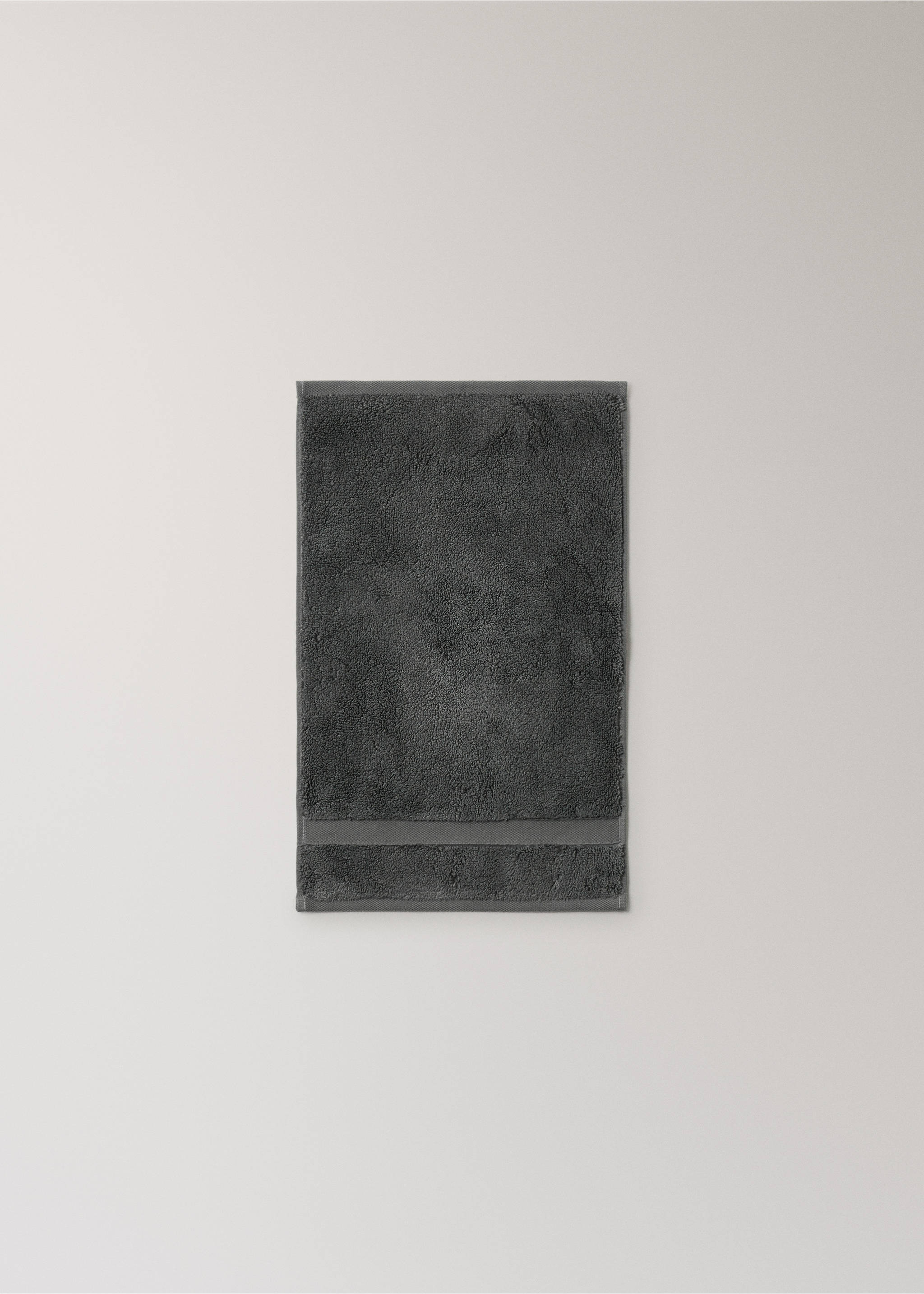 Extra-soft hand towel - Details of the article 3, Dark Grey. Ref: 27011544-00.