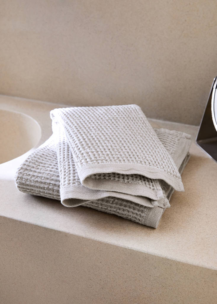 Waffle cotton hand towel — Beige