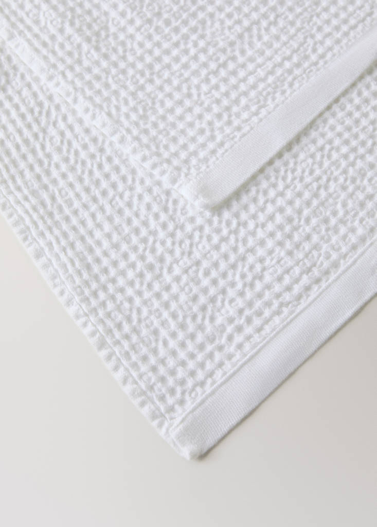 Waffle cotton washbasin towel — White