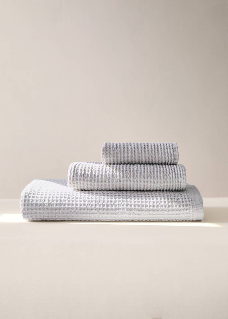 Waffle cotton washbasin towel — Beige