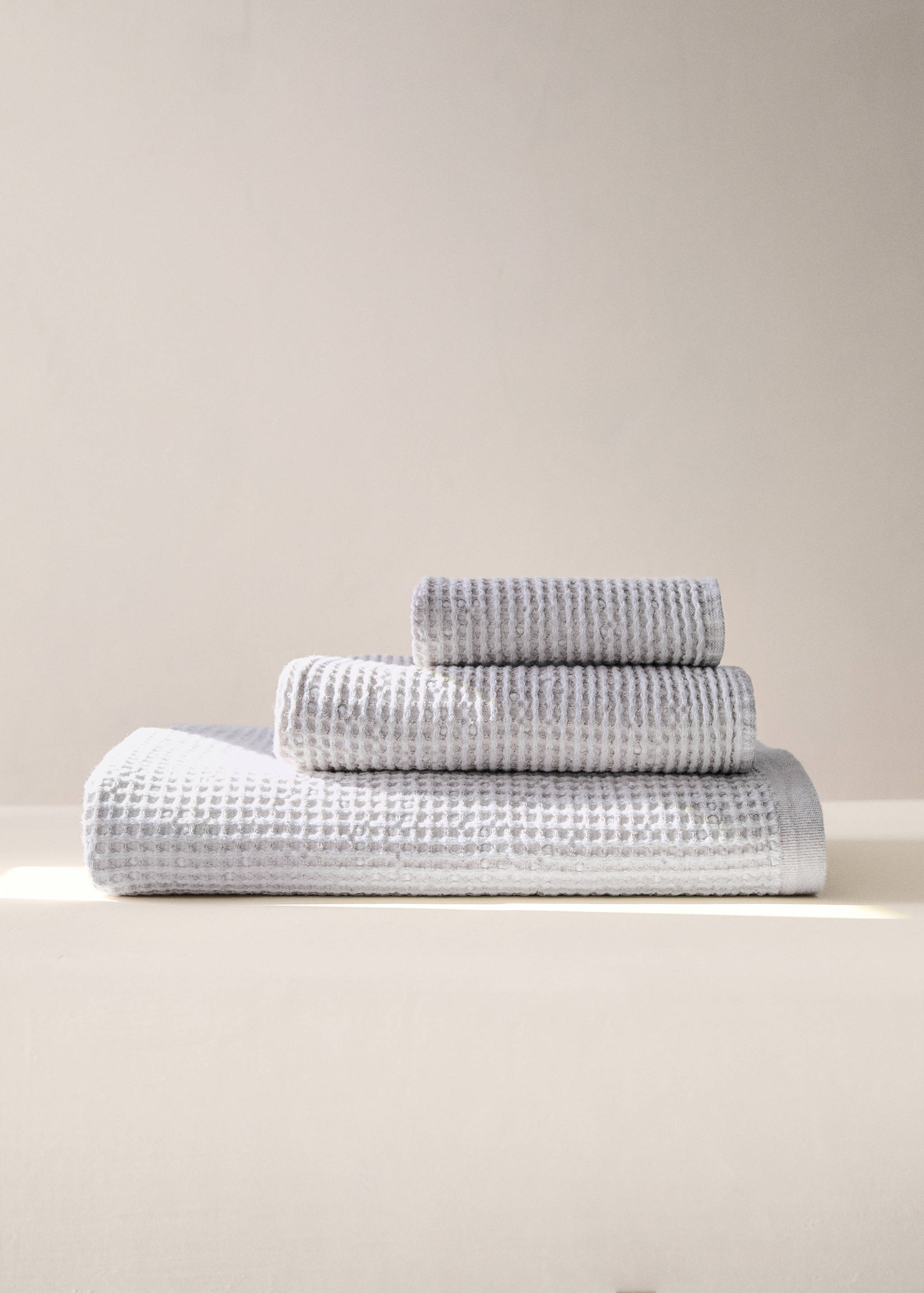 Waffle cotton terry hand towel - General plane