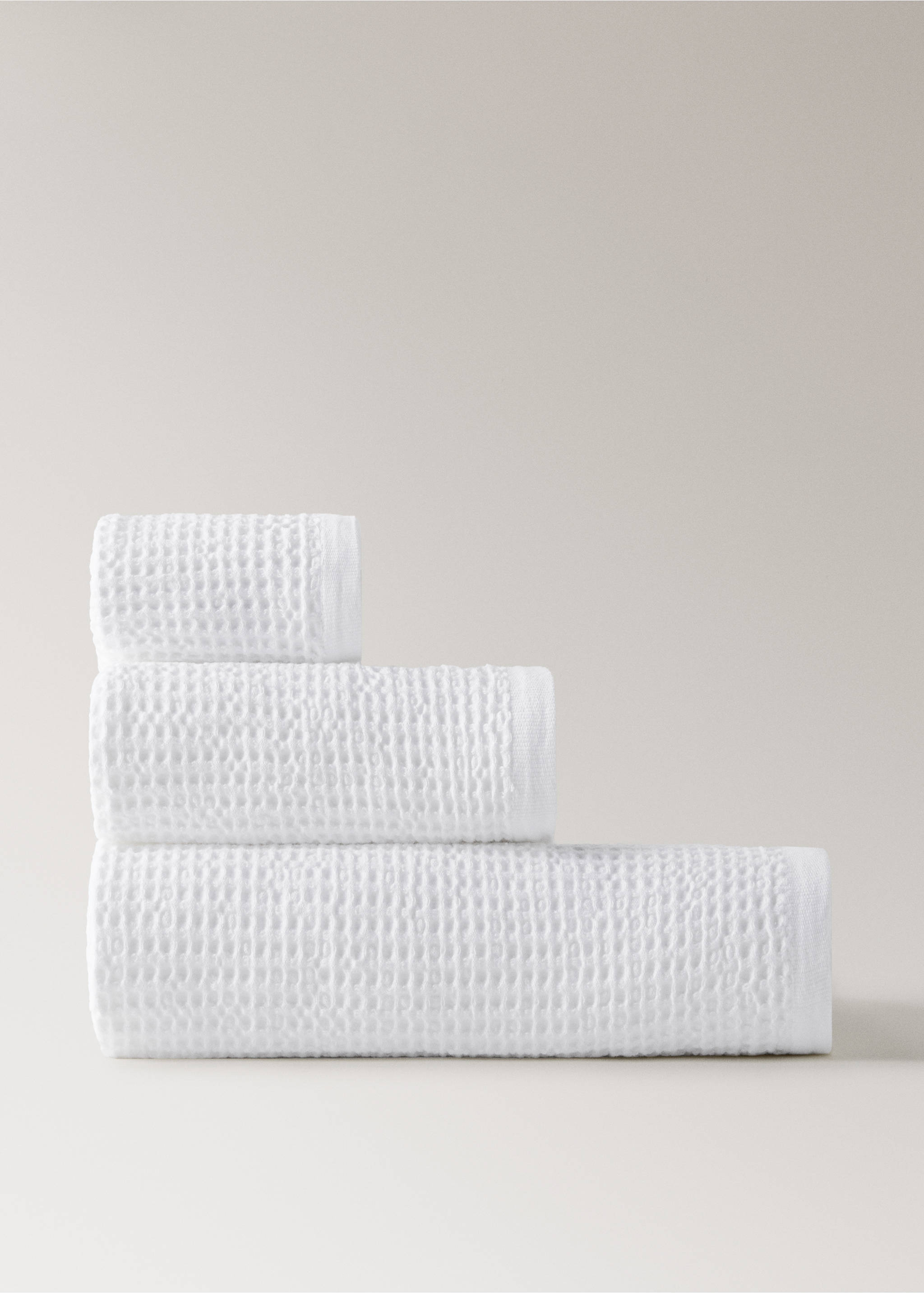 Waffle cotton terry bath towel - Article without model, White. Ref: 27011551-00.