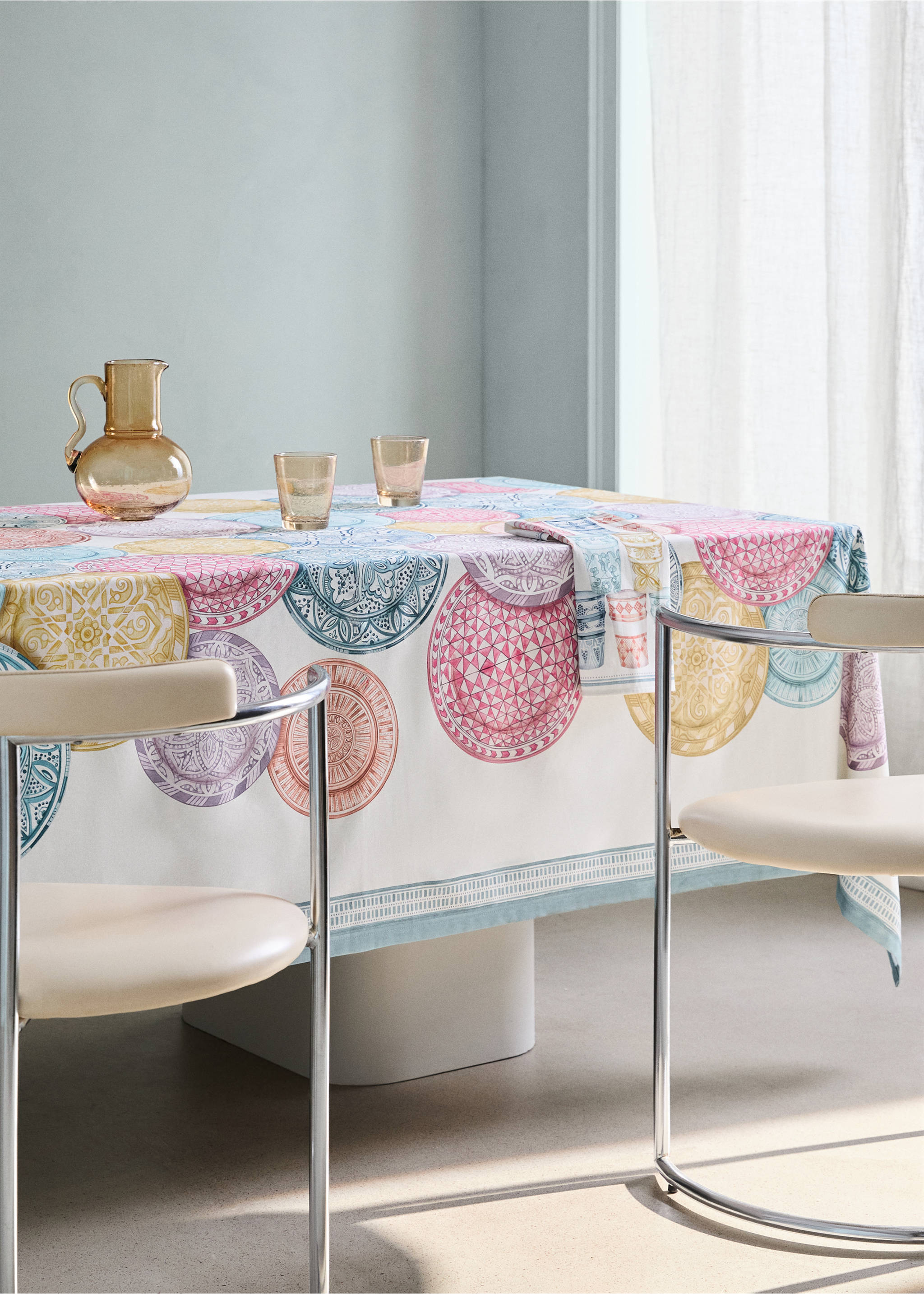 Cotton tablecloth Moroccan style for 2 to 4 diners - General plane, Yellow. Ref: 27011556-00.