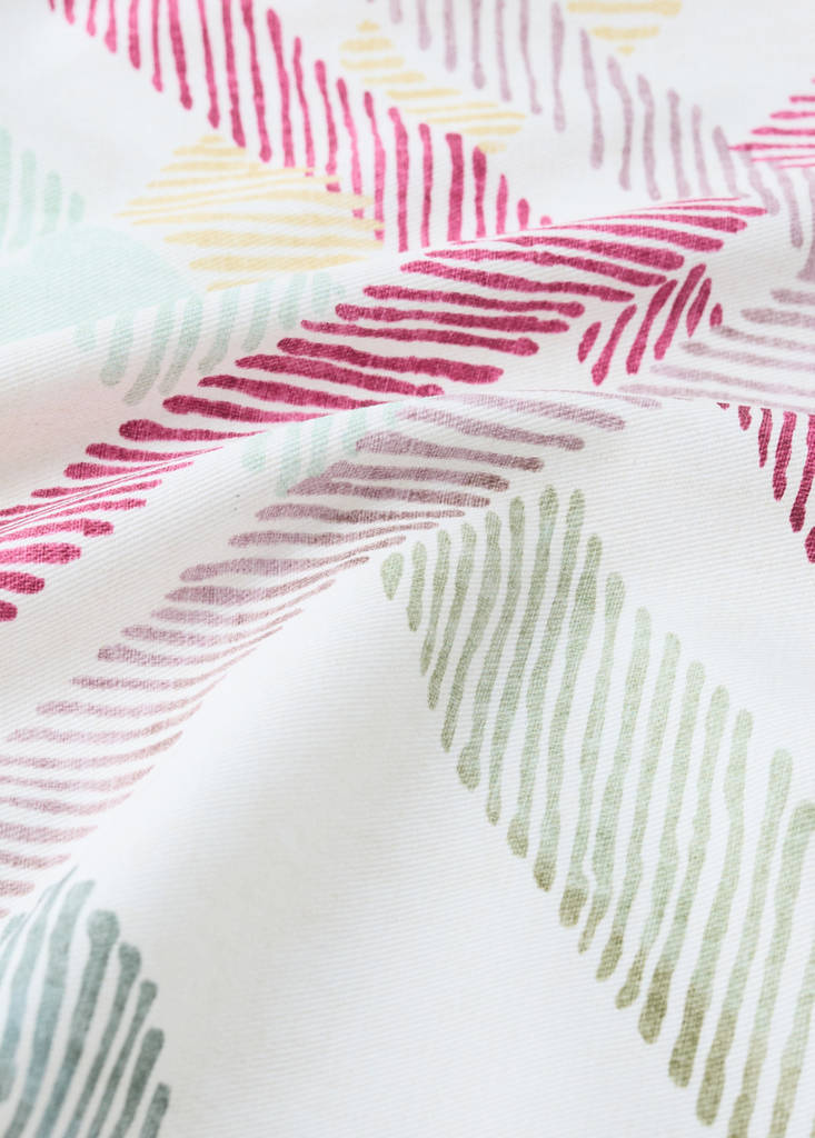 Multicoloured checked cotton tablecloth for 6 to 8 diners — Lilac