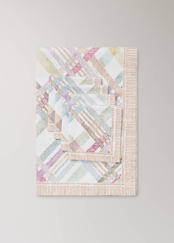 Multicoloured checked cotton tablecloth for 6 to 8 diners — Lilac