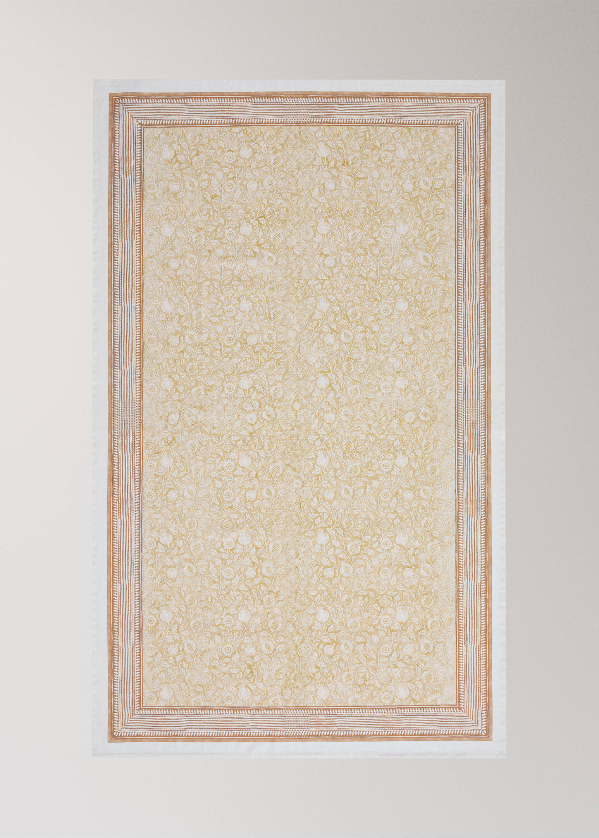 Block print style cotton tablecloth for 8 to 10 guests - Details of the article 4, Yellow. Ref: 27011564-00.