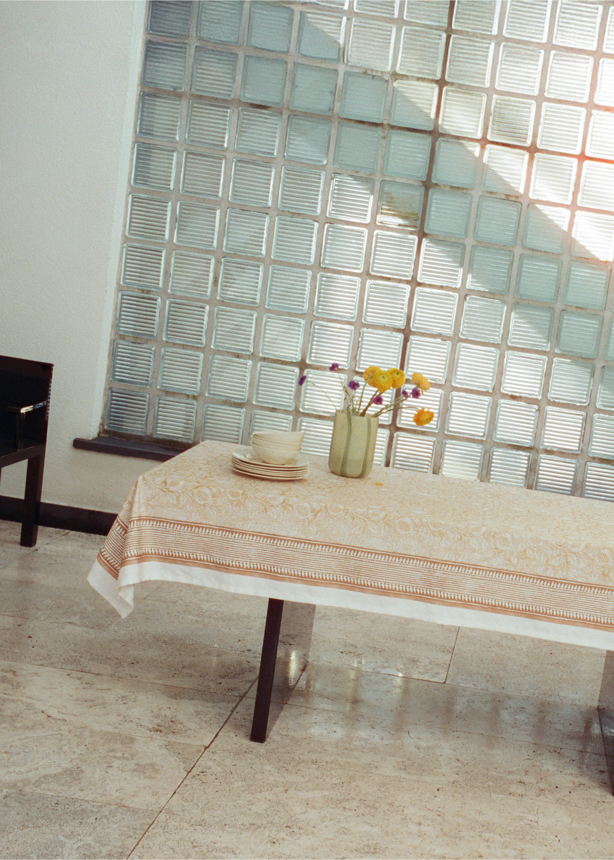 Blockprint-Tischdecke aus Baumwolle für 6 bis 8 Gäste - Detail des Artikels 5, Gelb. Ref: 27011565-00.