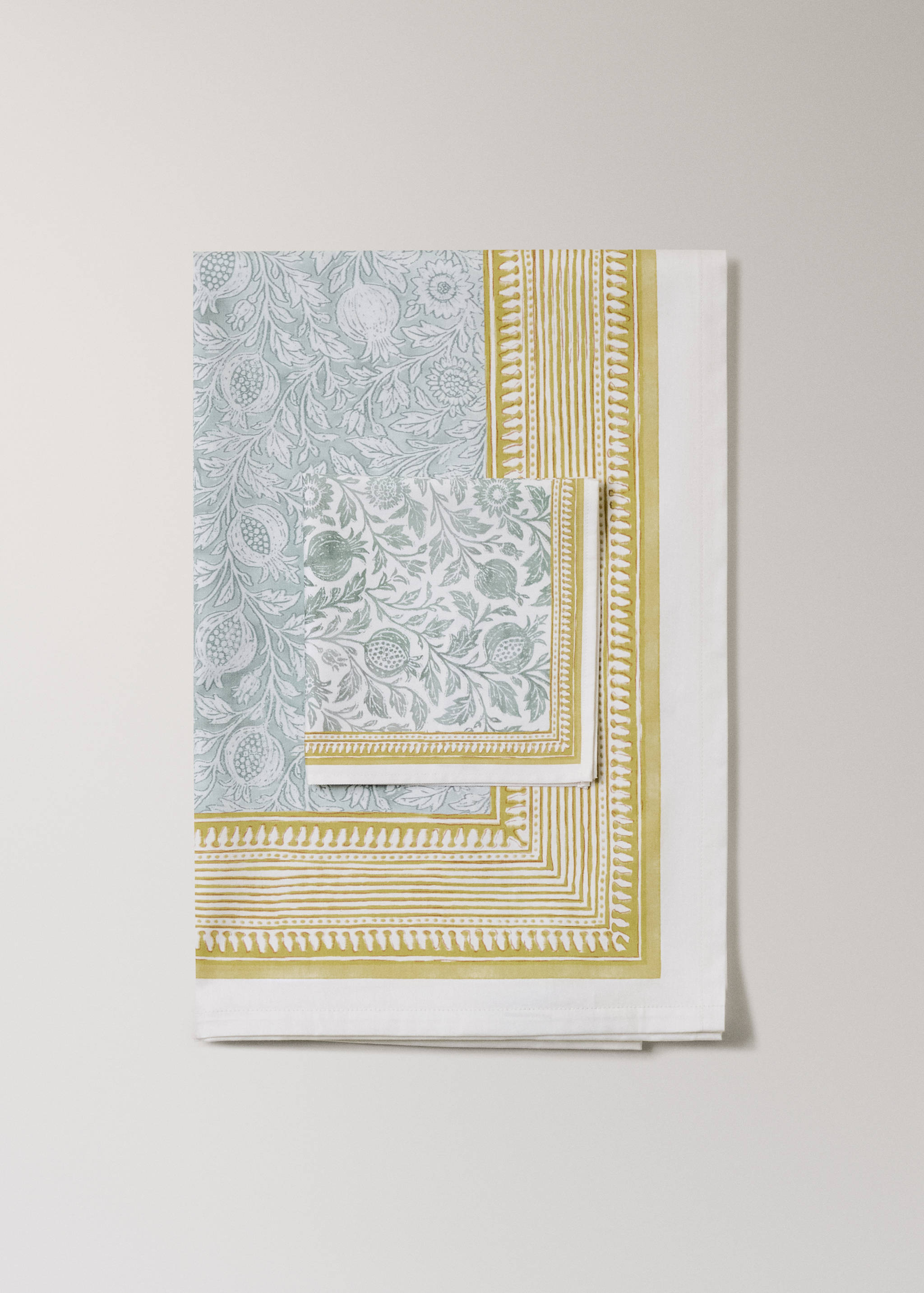 Block print style cotton tablecloth for 6 to 8 guests - Details of the article 3