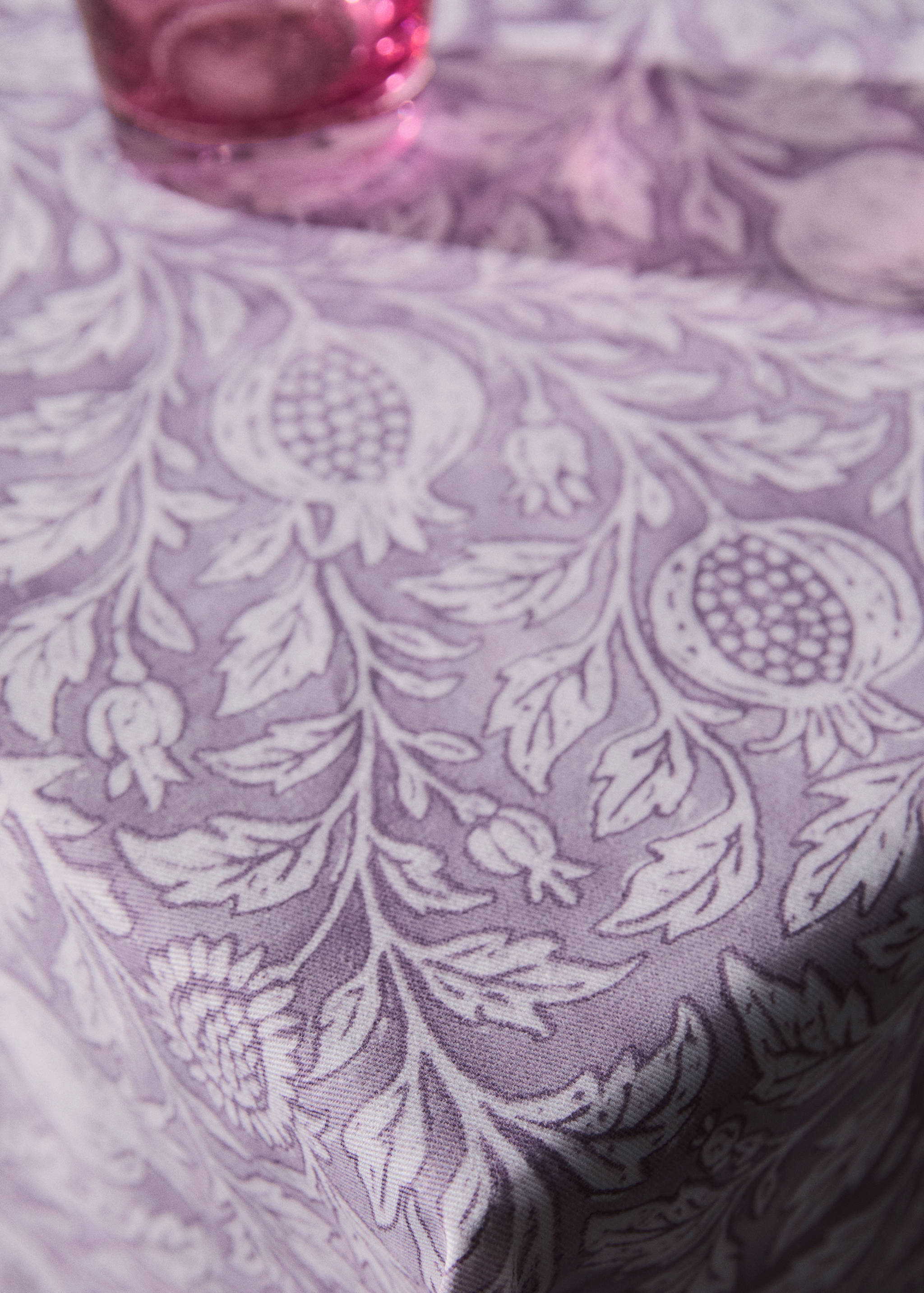 Block print style cotton tablecloth for 6 to 8 guests - Details of the article 7