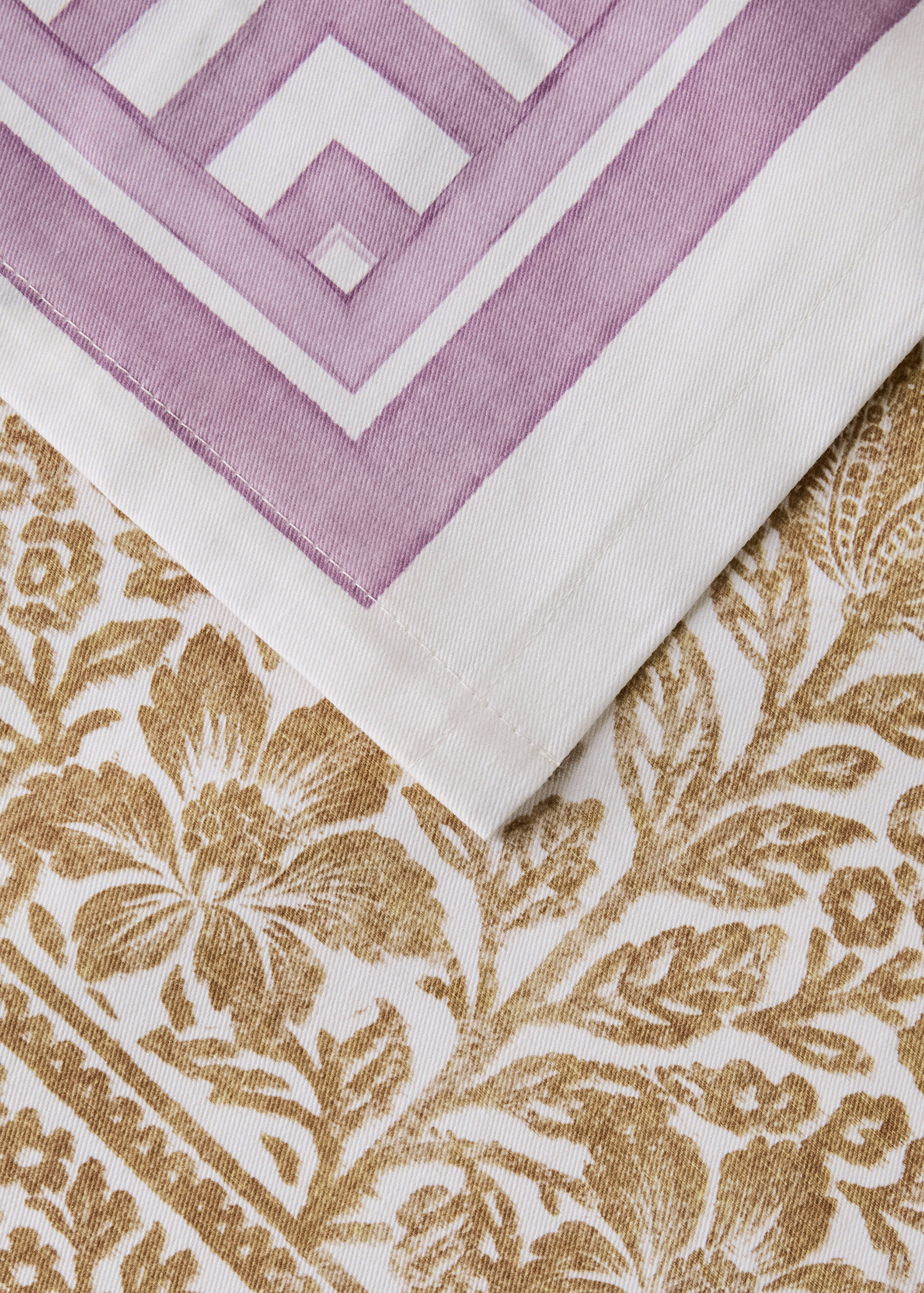 Rund bomullsduk med striper og blomstermotiv - Artikkeldetalj 1