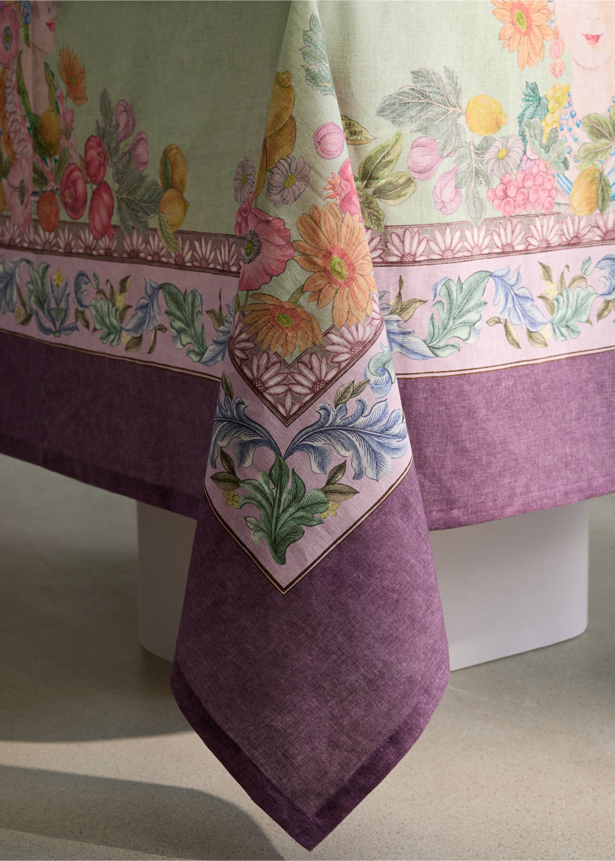 Stolnjak od pamuka i lana s voćnim printom za 6 do 8 osoba - Detalji artikla 8, Srednje smeđa. Ref: 27011568-00.