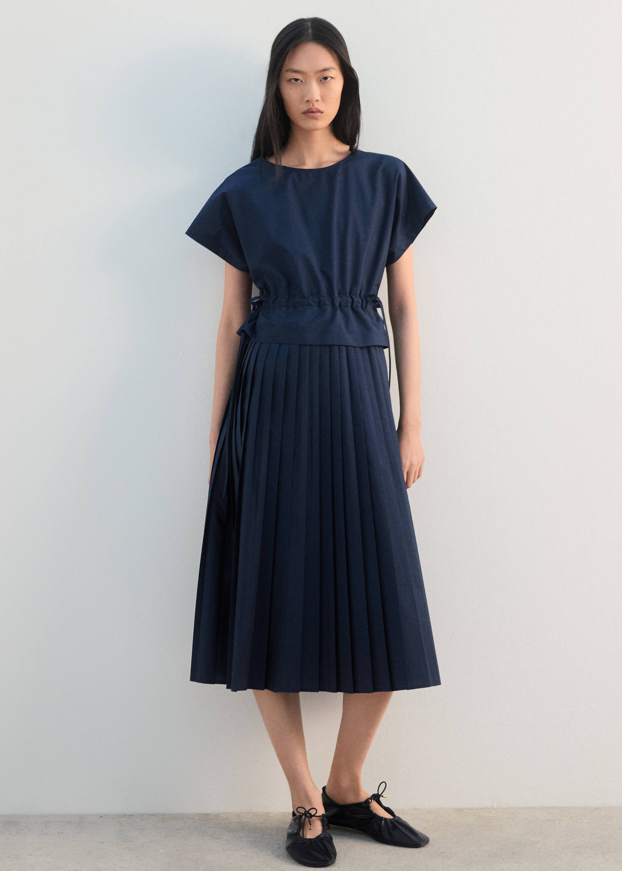 Pleated A-line dress - General plane