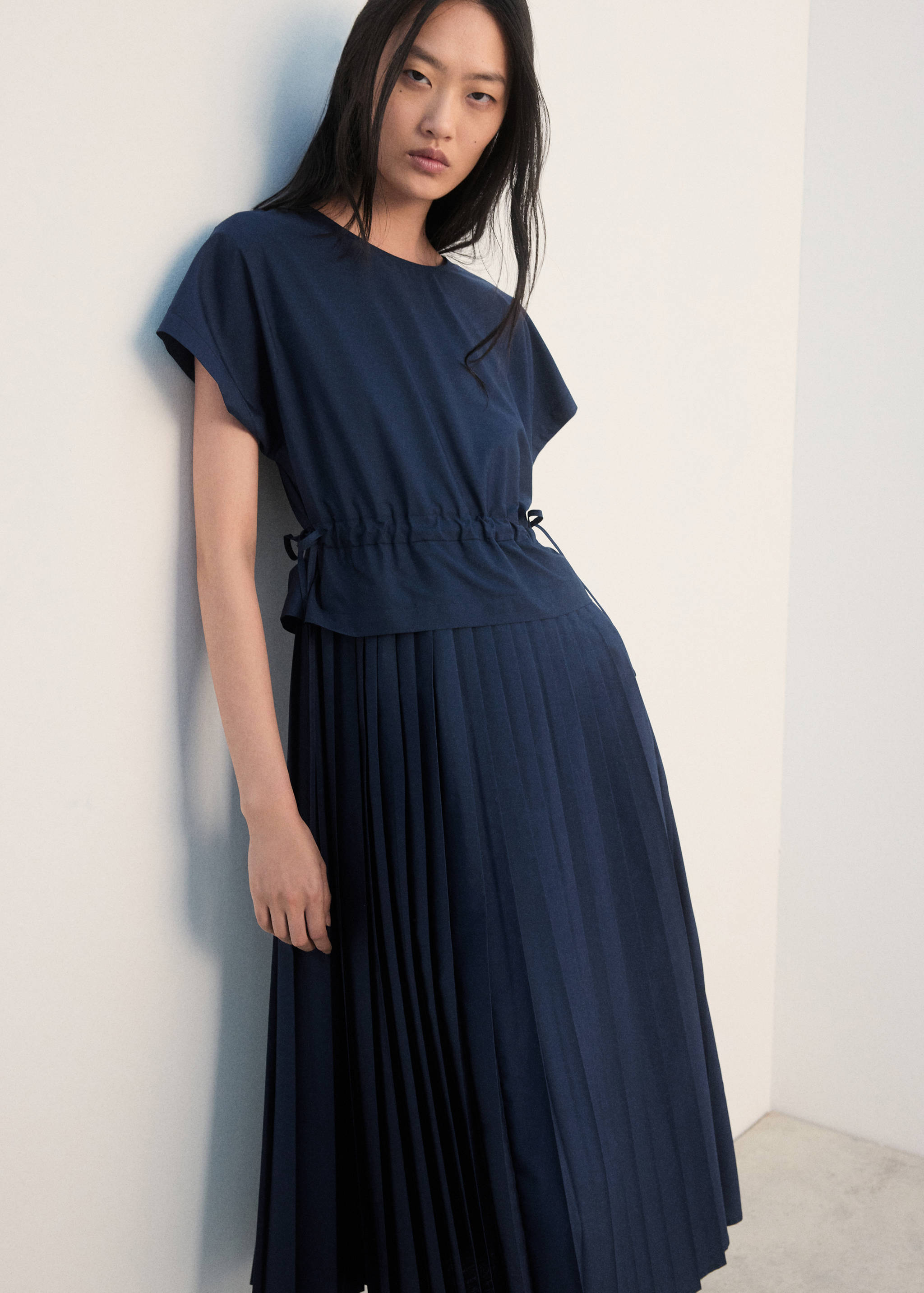 Pleated A-line dress - Medium plane
