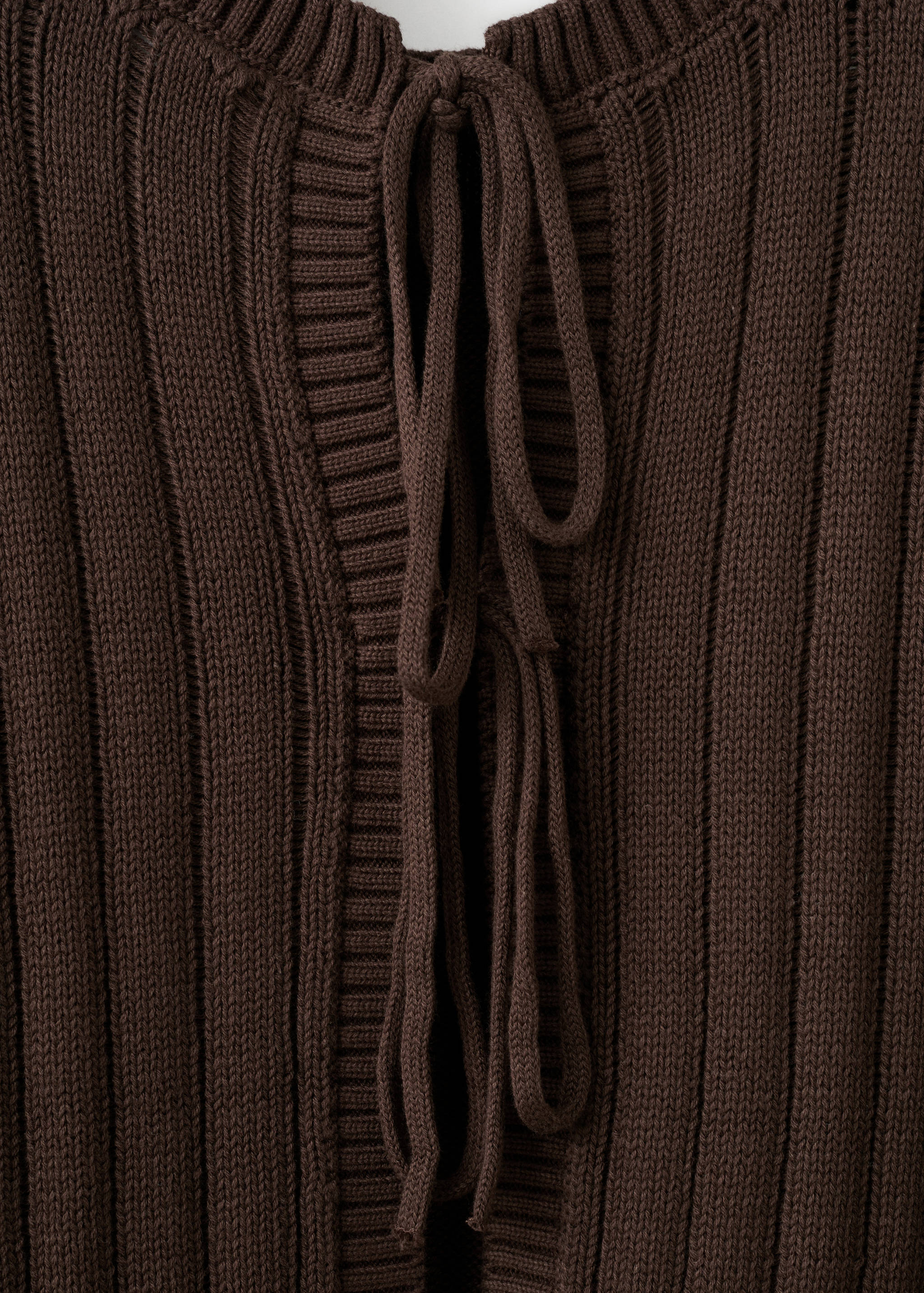 Knitted ribbed sweater - Details of the article 8
