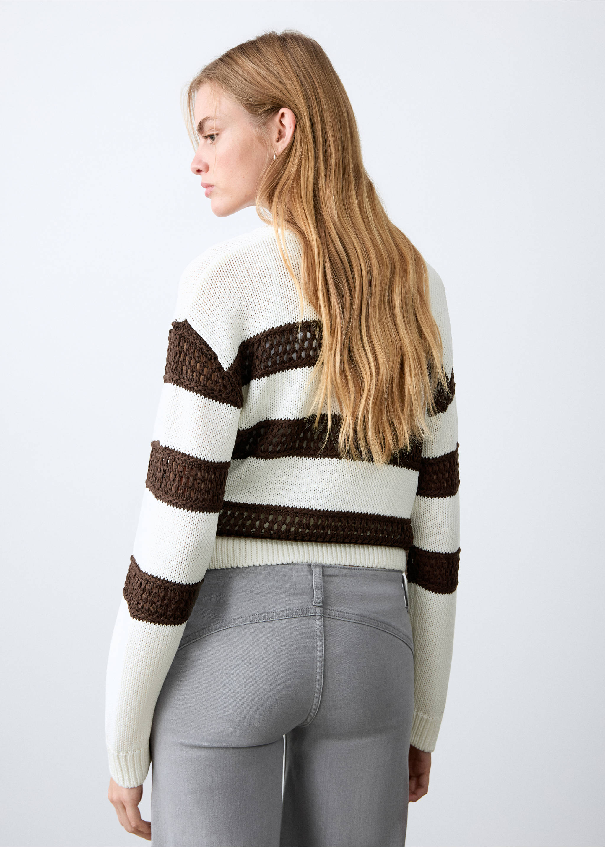Openwork knit sweater - Reverse of the article, Brown. Ref: 27012547-00.