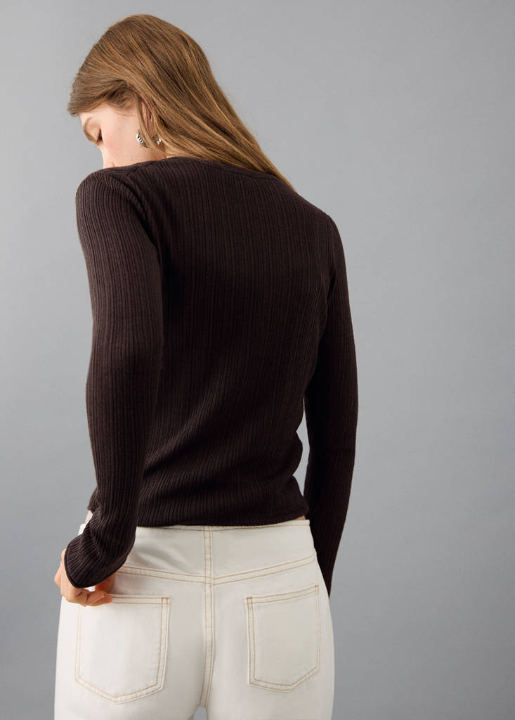 Fine-knit sweater — Brown