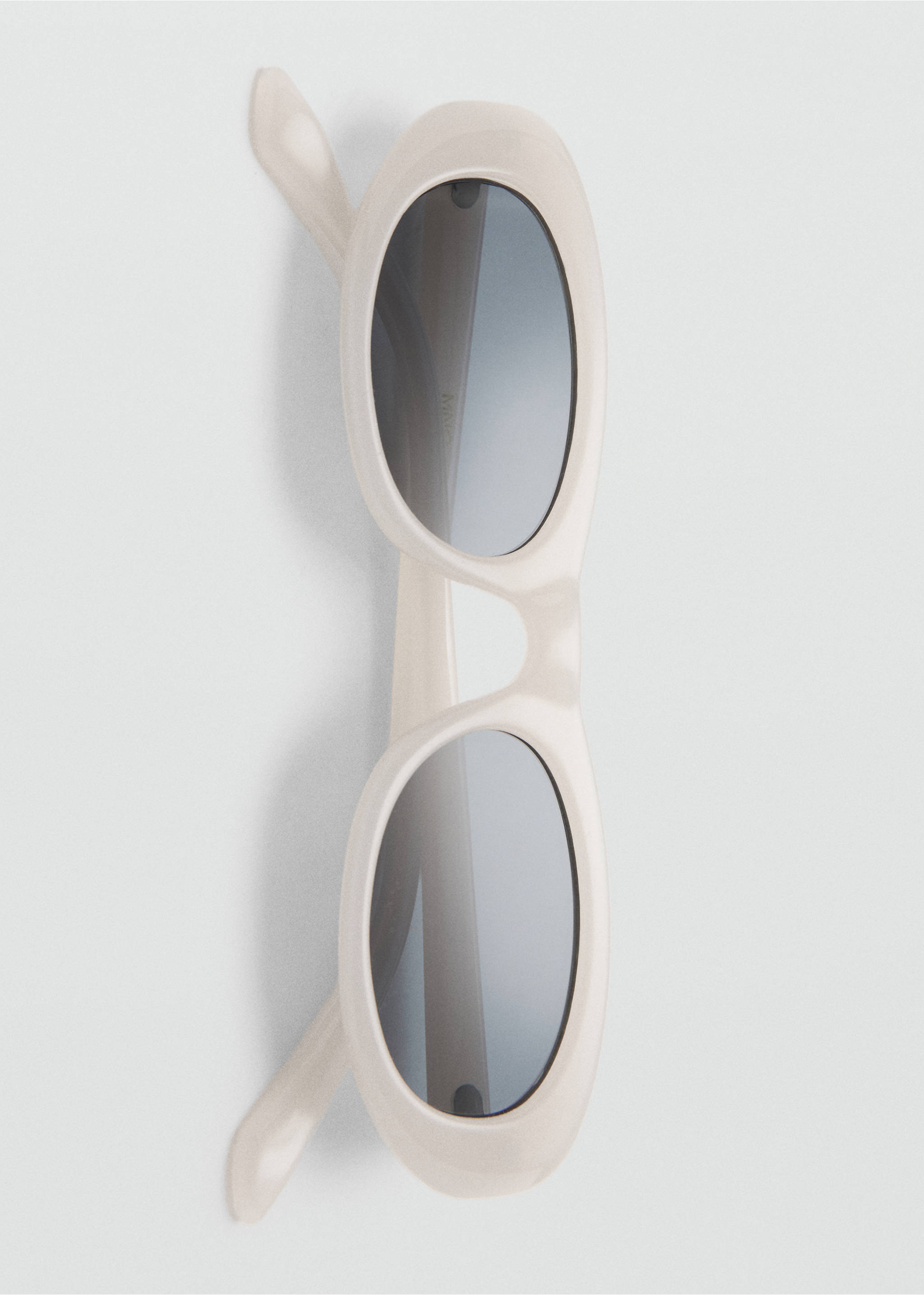 Oval-frame sunglasses - Details of the article 2, White. Ref: 27012898-00.
