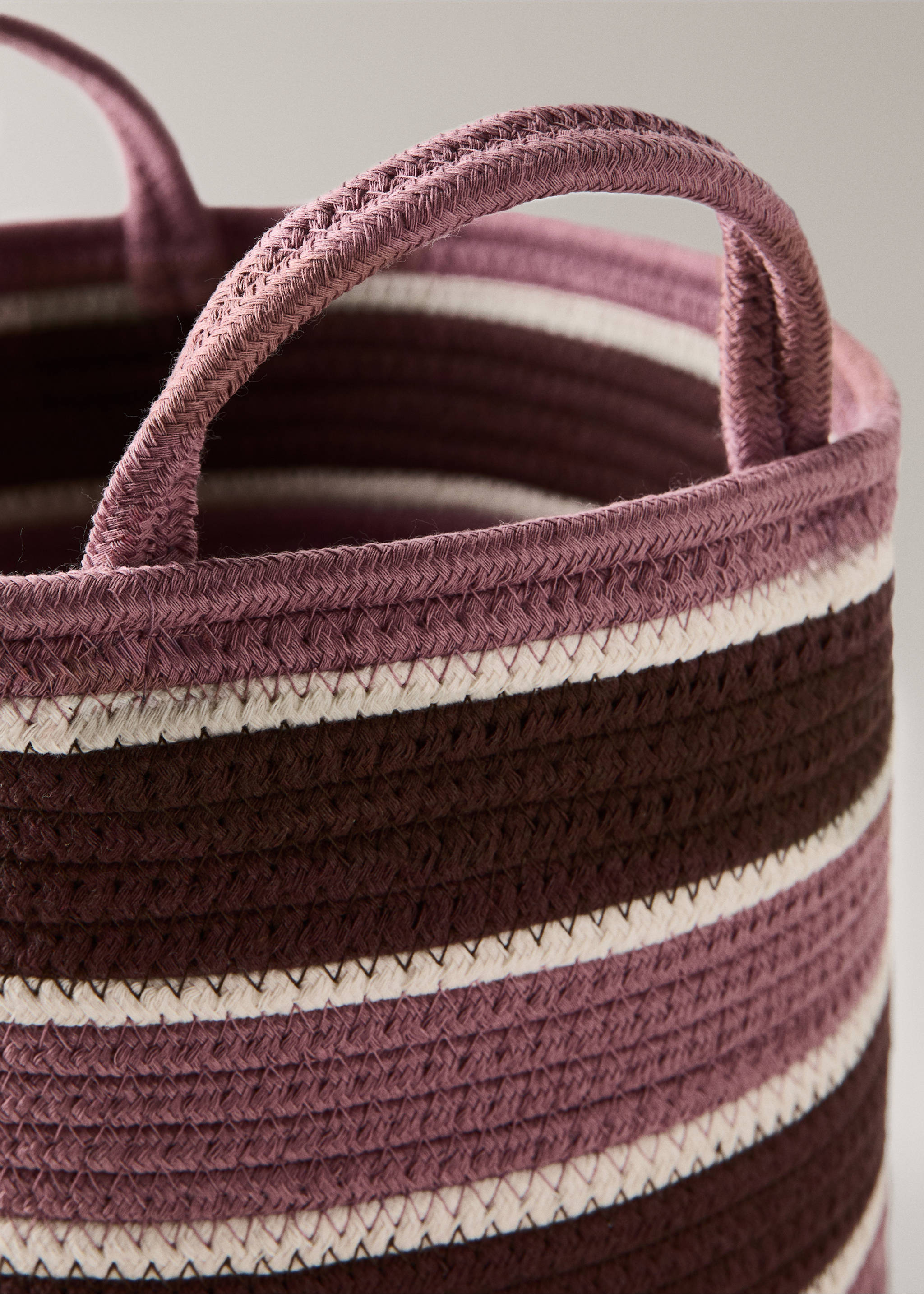 Cotton basket with stripe handles - Details of the article 1, Pastel Pink. Ref: 27012905-00.