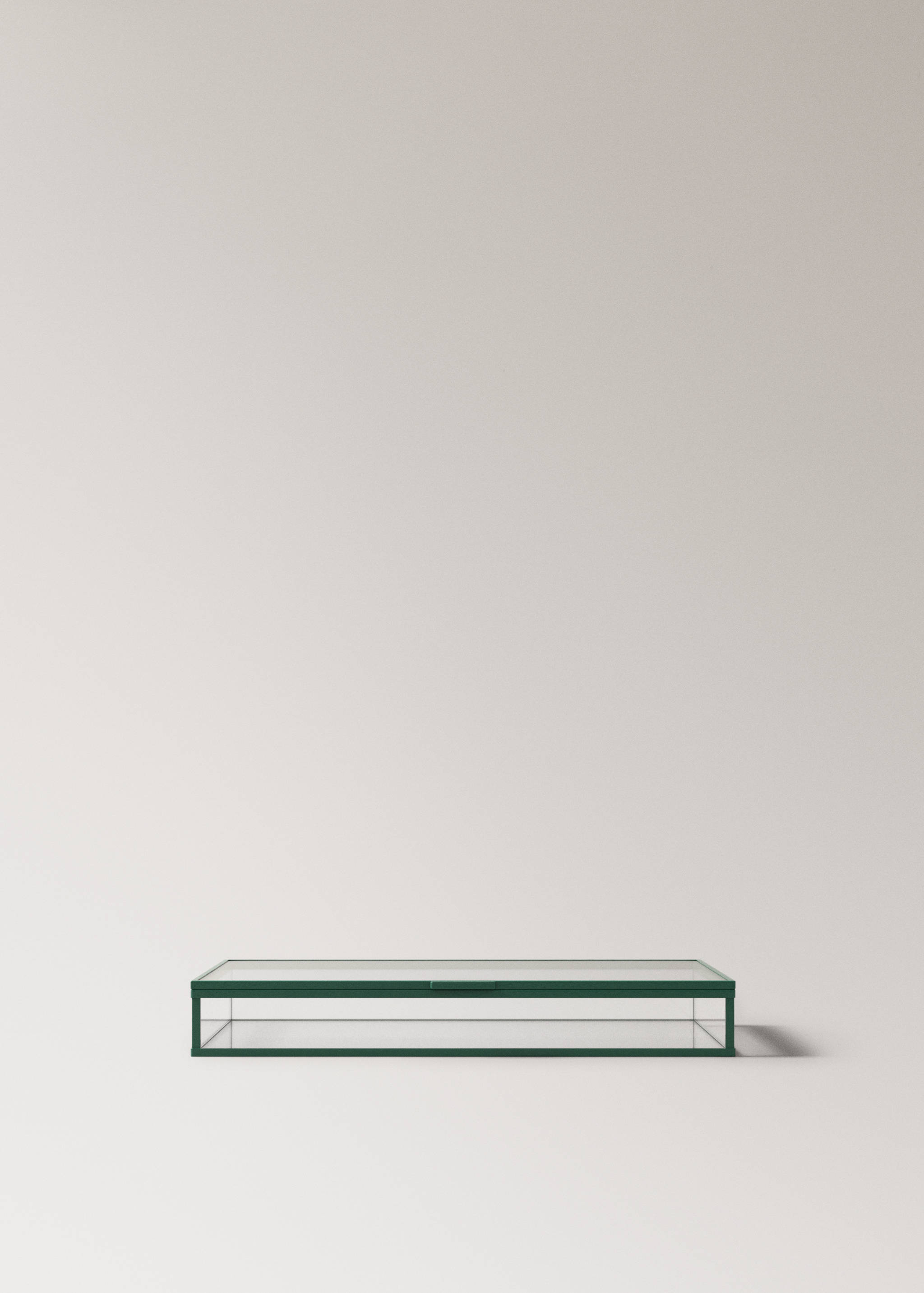 Medium-sized coloured glass box - Article without model