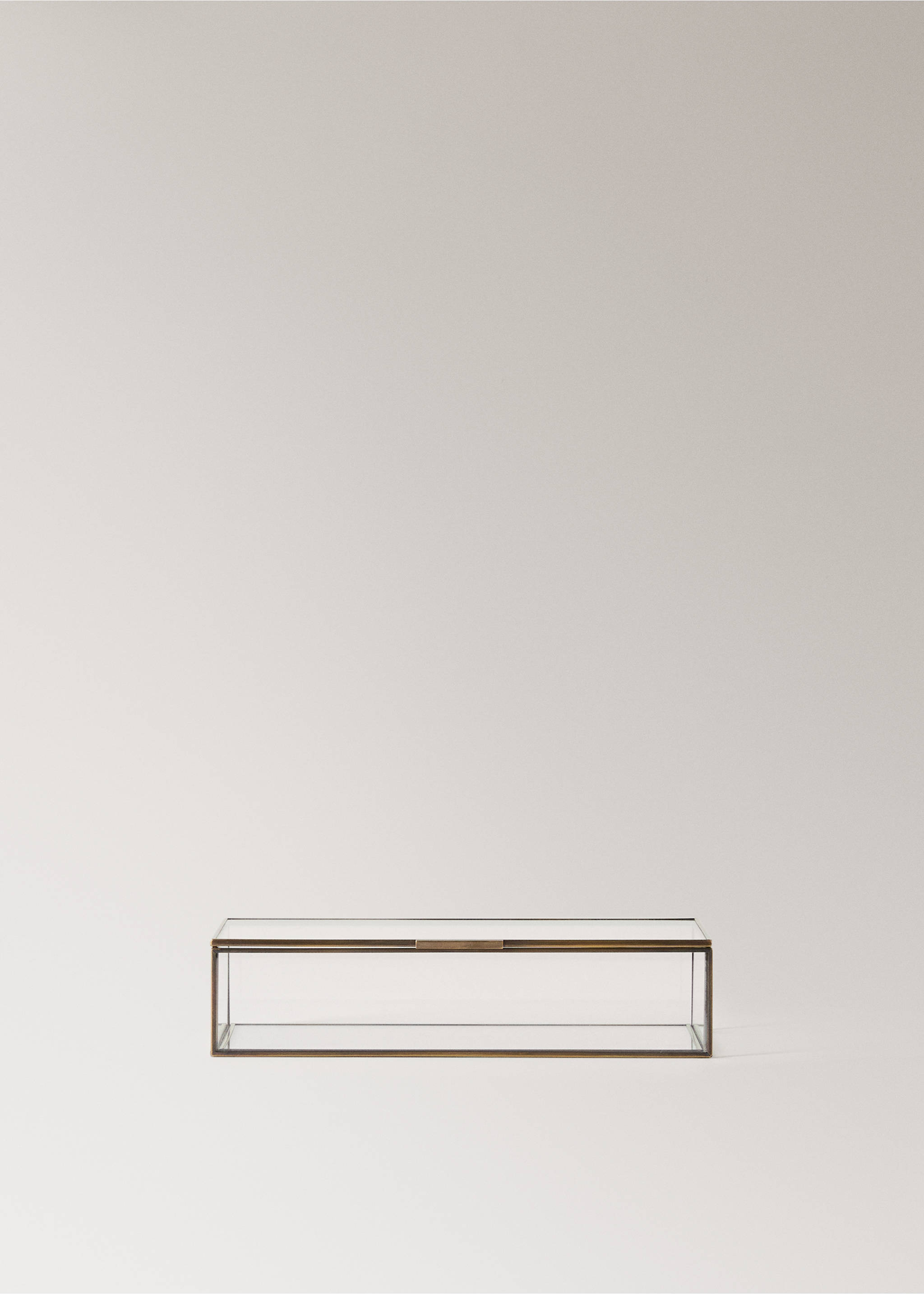 Medium box with metal profile - Article without model, Gold. Ref: 27012915-00.