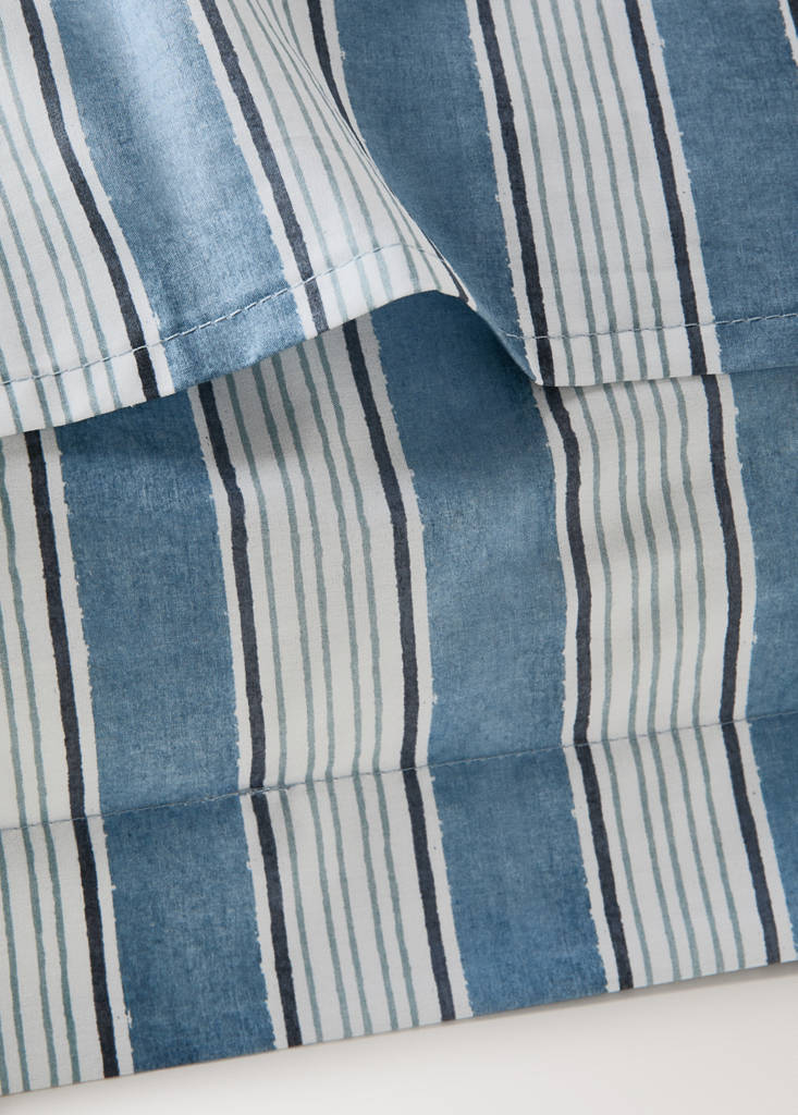 Two wide stripe watercolour pillow covers 60x60 cm — Blue