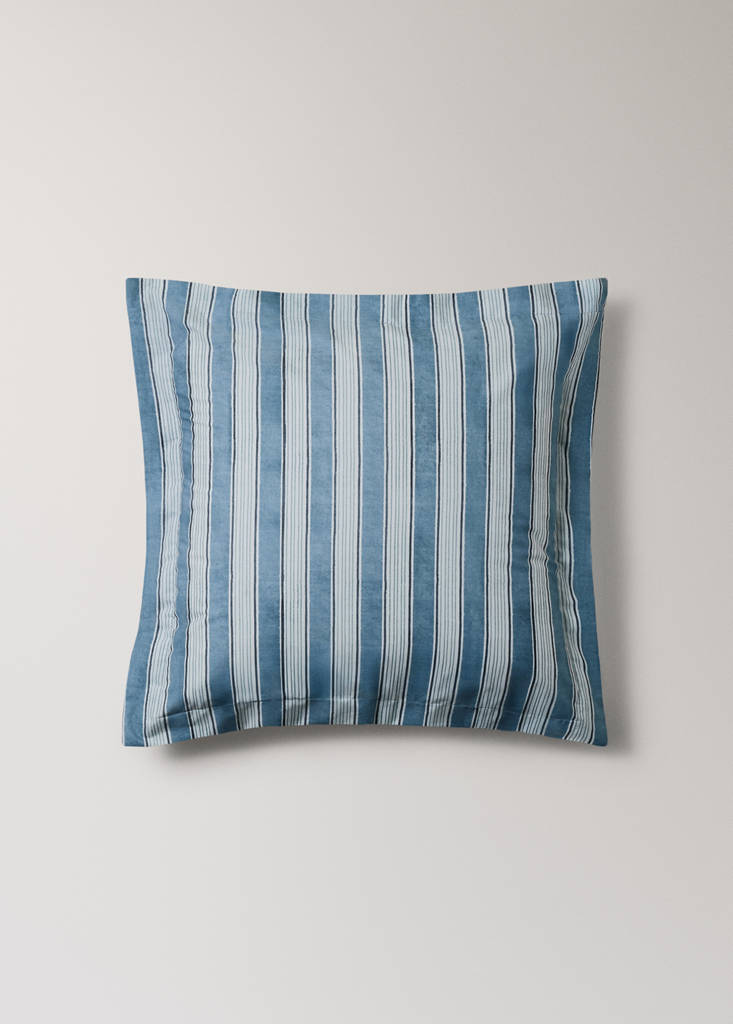 Two wide stripe watercolour pillow covers 60x60 cm — Blue