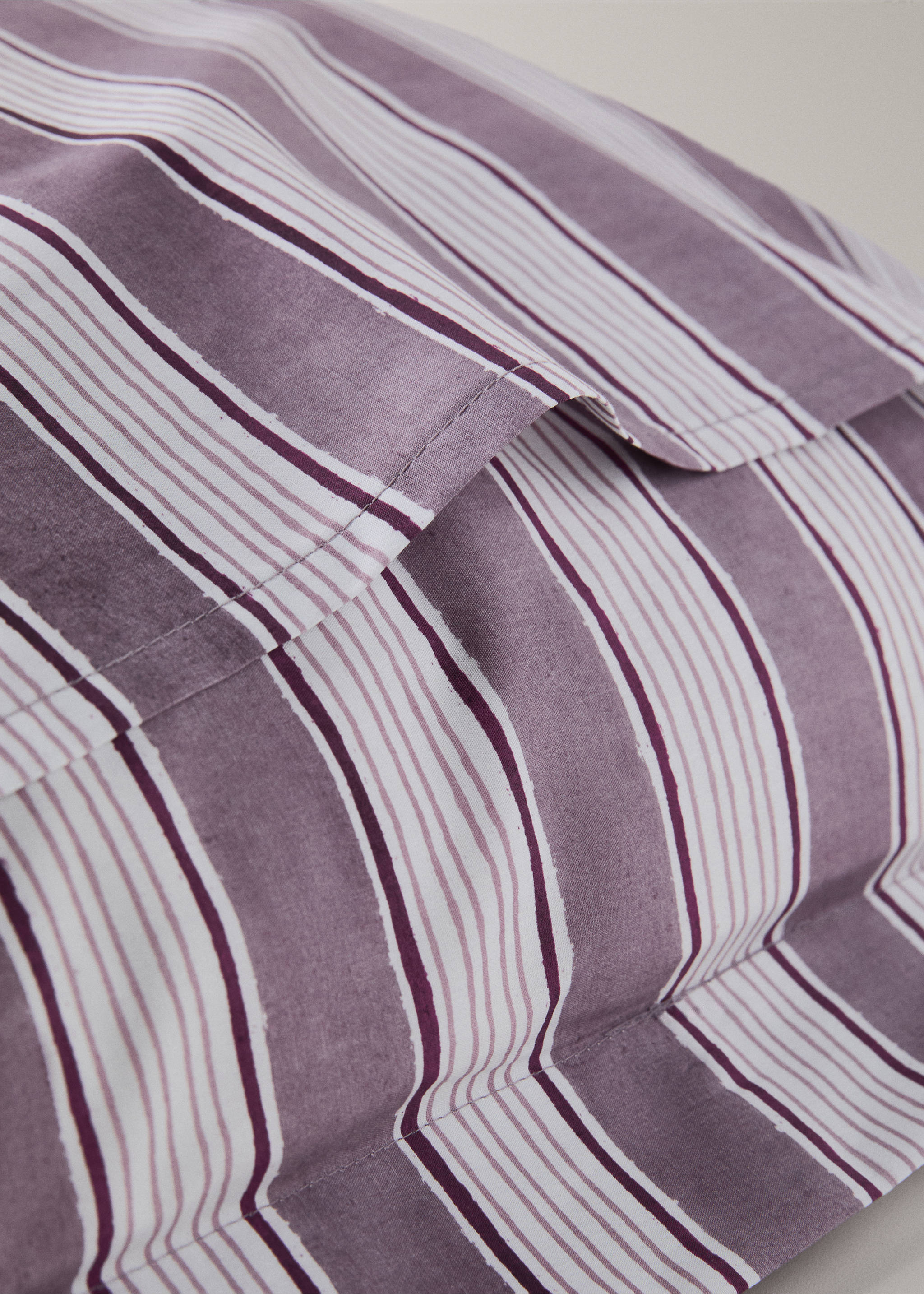 Two wide stripe watercolour pillow covers 60x60 cm - Details of the article 2, Blackberry. Ref: 27012945-00.