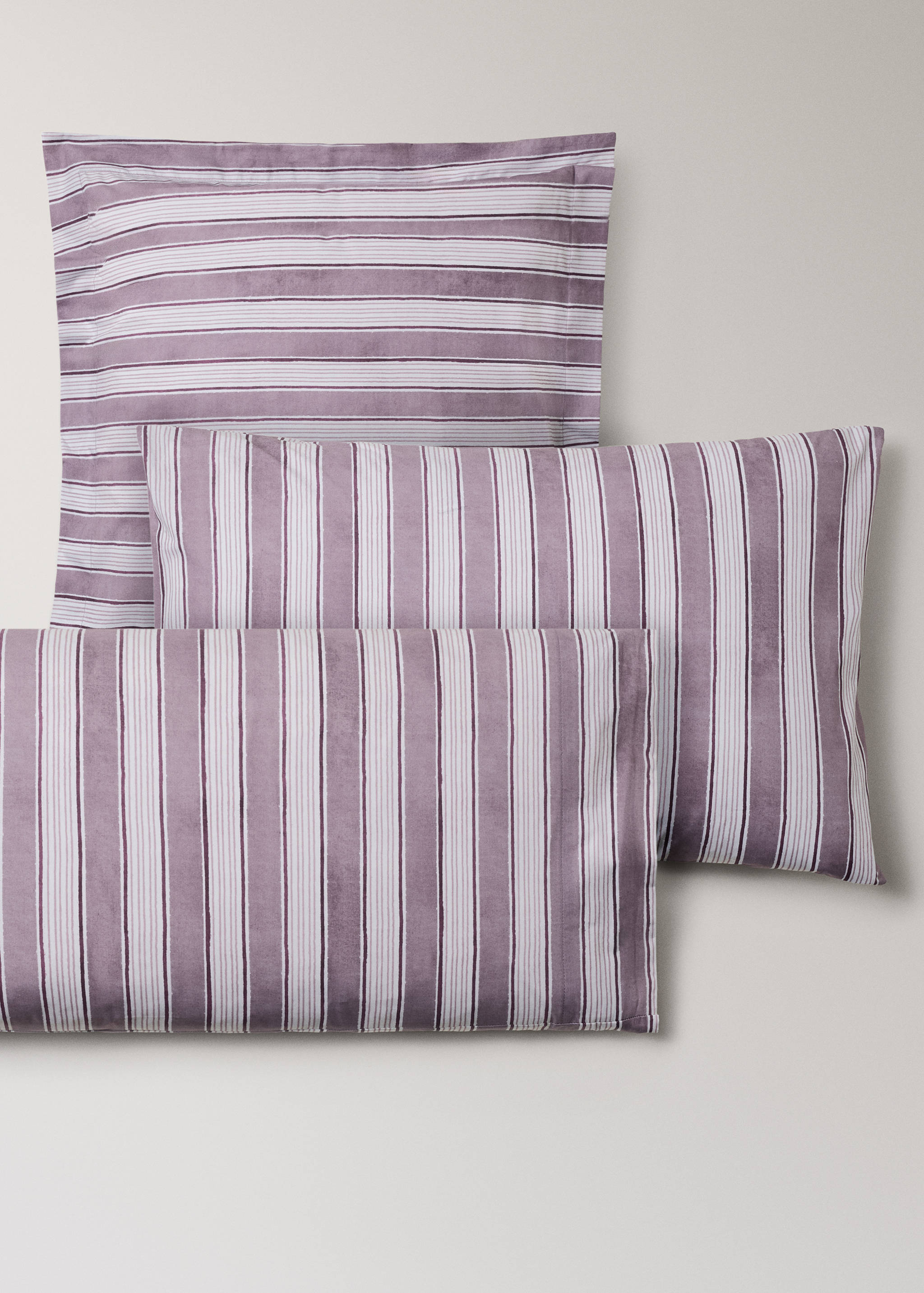 Two wide stripe watercolour pillow covers 60x60 cm - Details of the article 4
