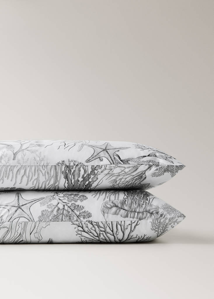 Two printed percale pillowcases with a sea motif 50x75 cm — Grey