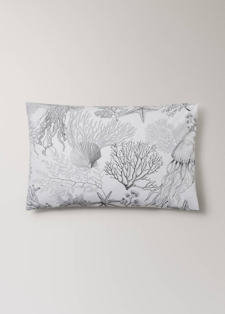 Two printed percale pillowcases with a sea motif 50x75 cm — Grey