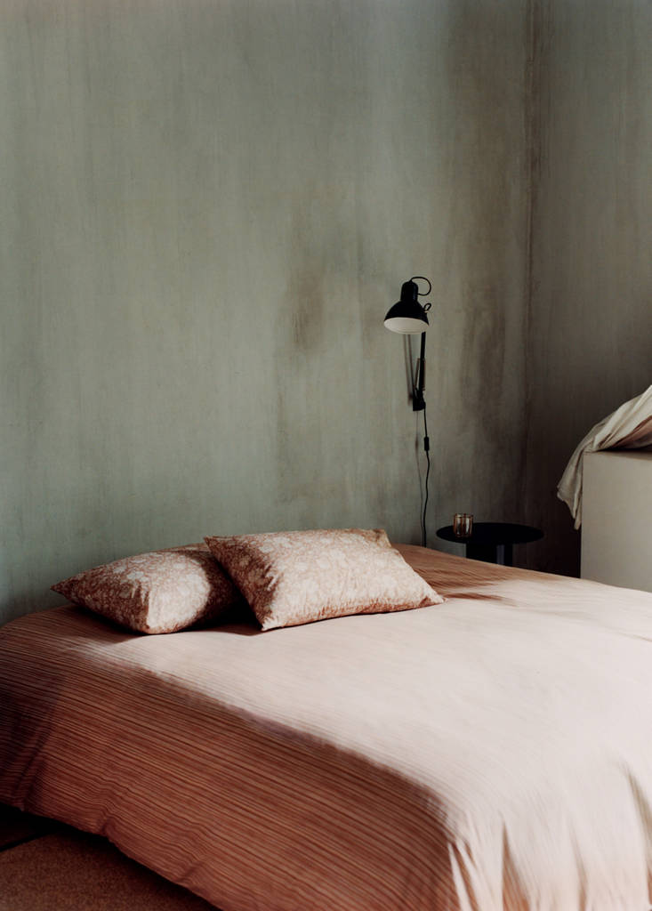 Two percale cotton floral pillowcases 50x75 cm — Tobacco Brown