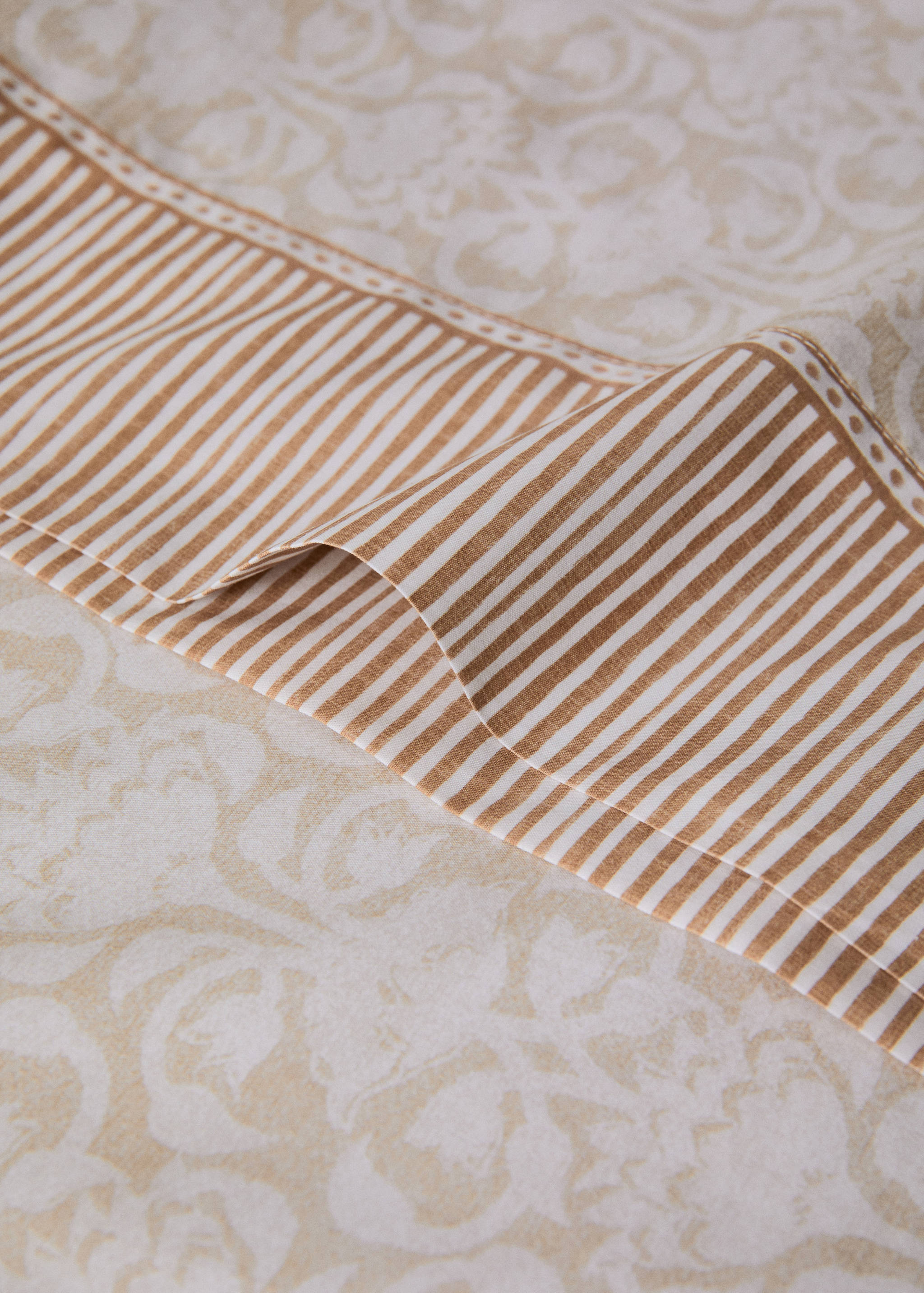 Perkálpamut párnahuzatok virágmintás szegéllyel, 45x10 cm - A termék adatai 1