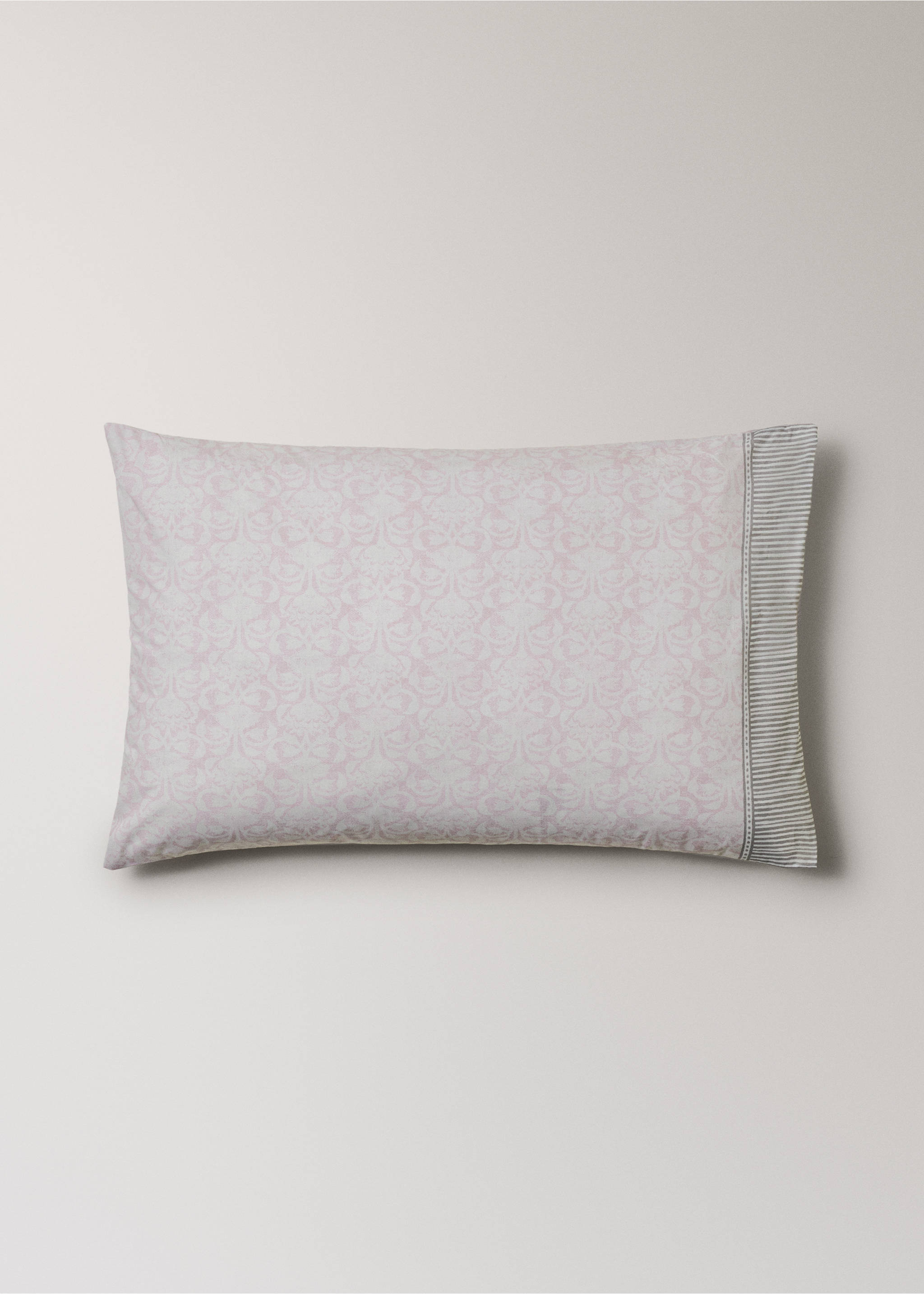 cotton percale pillowcases with floral border design 50x75cm - Article without model, Pastel Pink. Ref: 27012956-00.