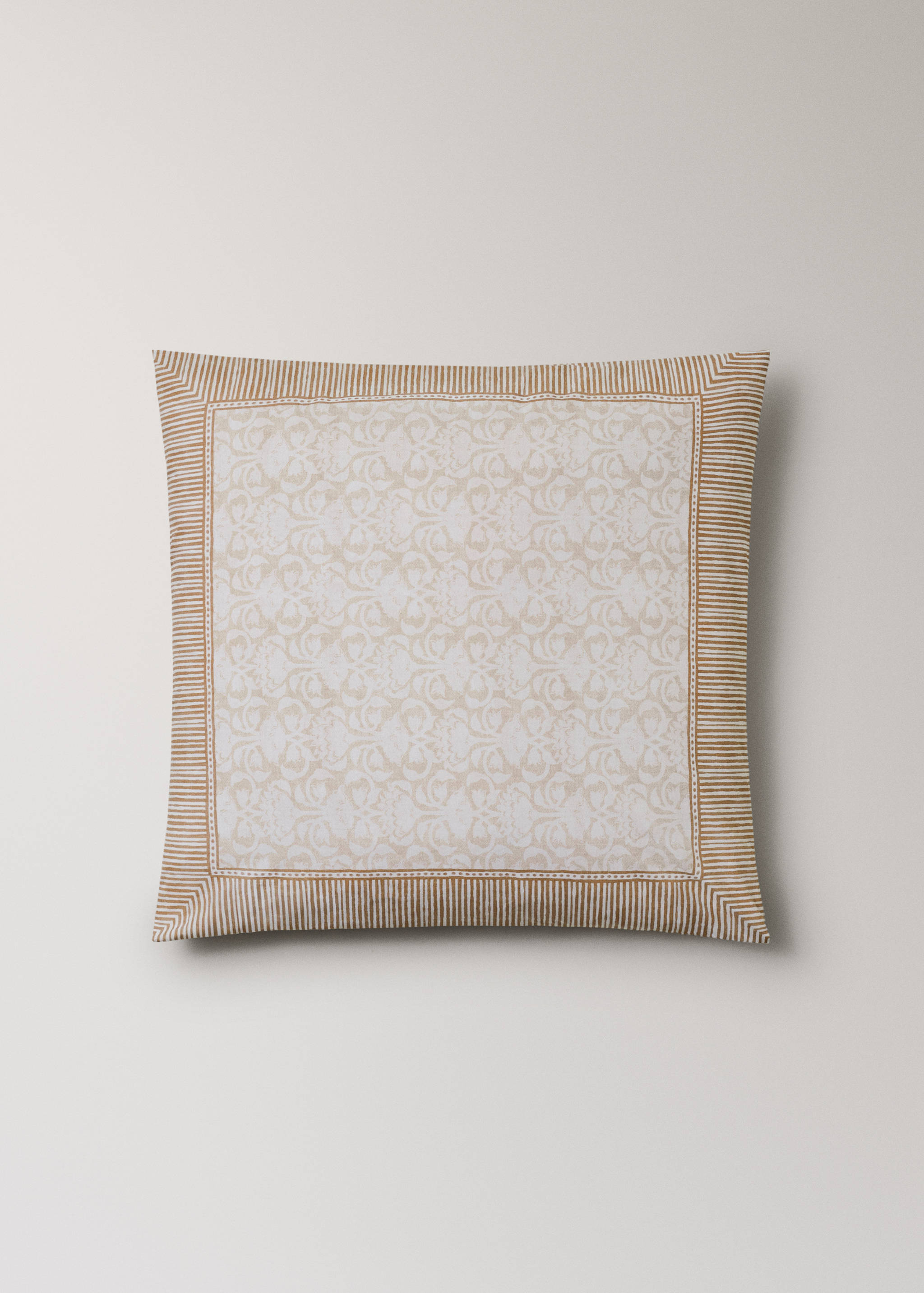 Floral border percale cotton pillow covers 60x60cm - Article without model