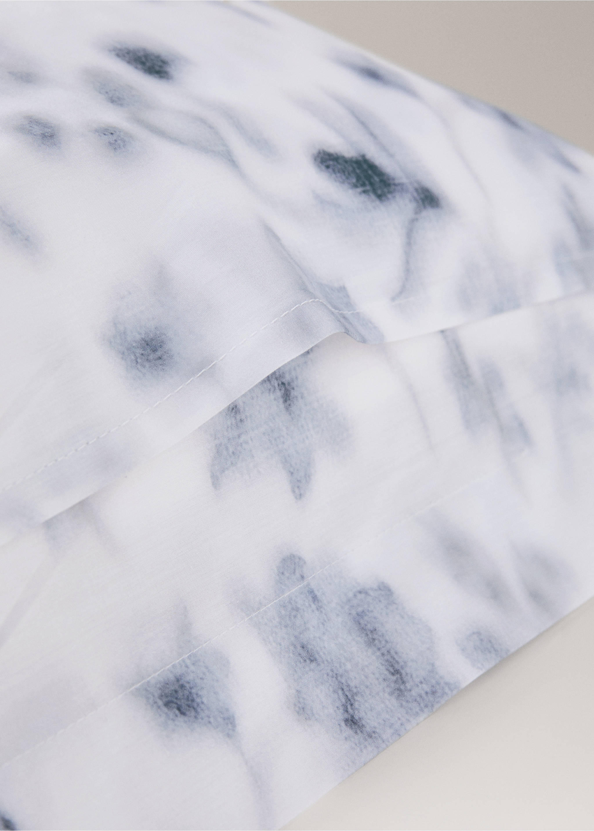 Two faded floral percale pillowcases 60x60 cm - Details of the article 1, Blue. Ref: 27012960-00.