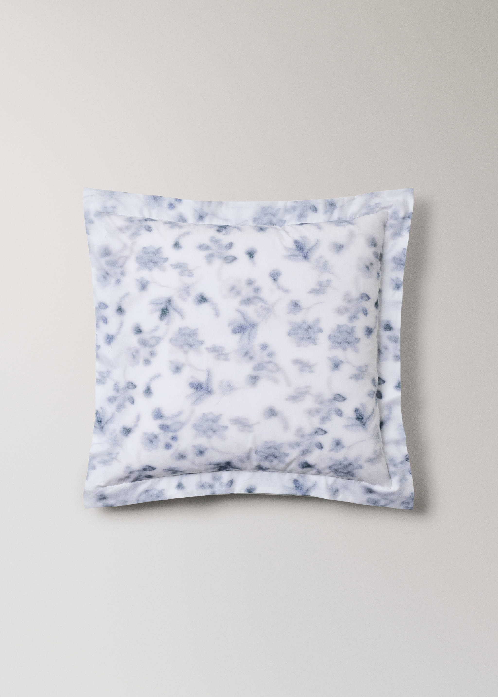 Two faded floral percale pillowcases 60x60 cm - Article without model