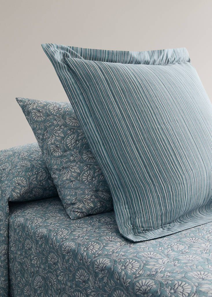 Two decorative floral print pillowcases 50x75 cm — Aqua Green