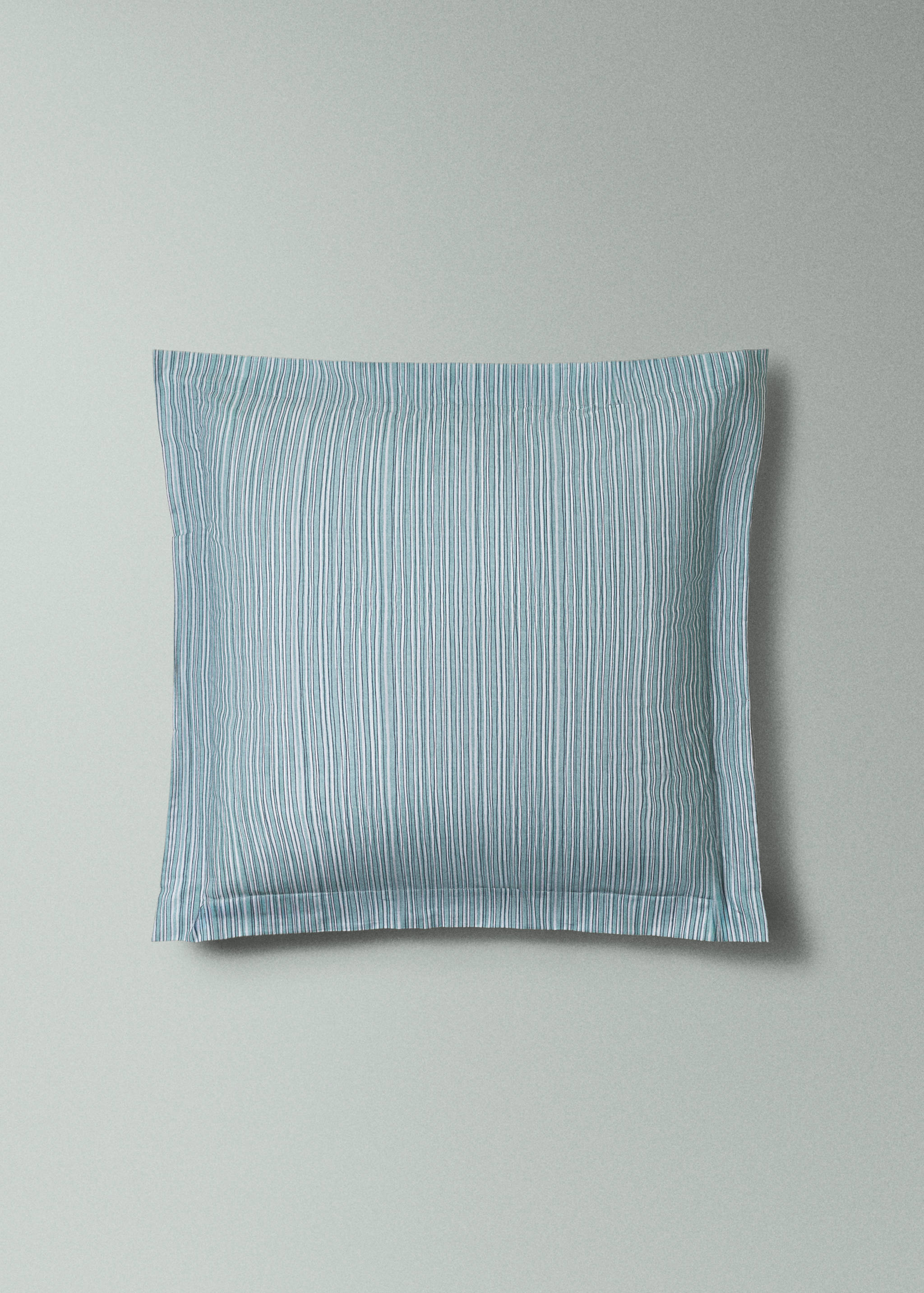 Two decorative floral print pillow covers 60x60 cm - Medium plane