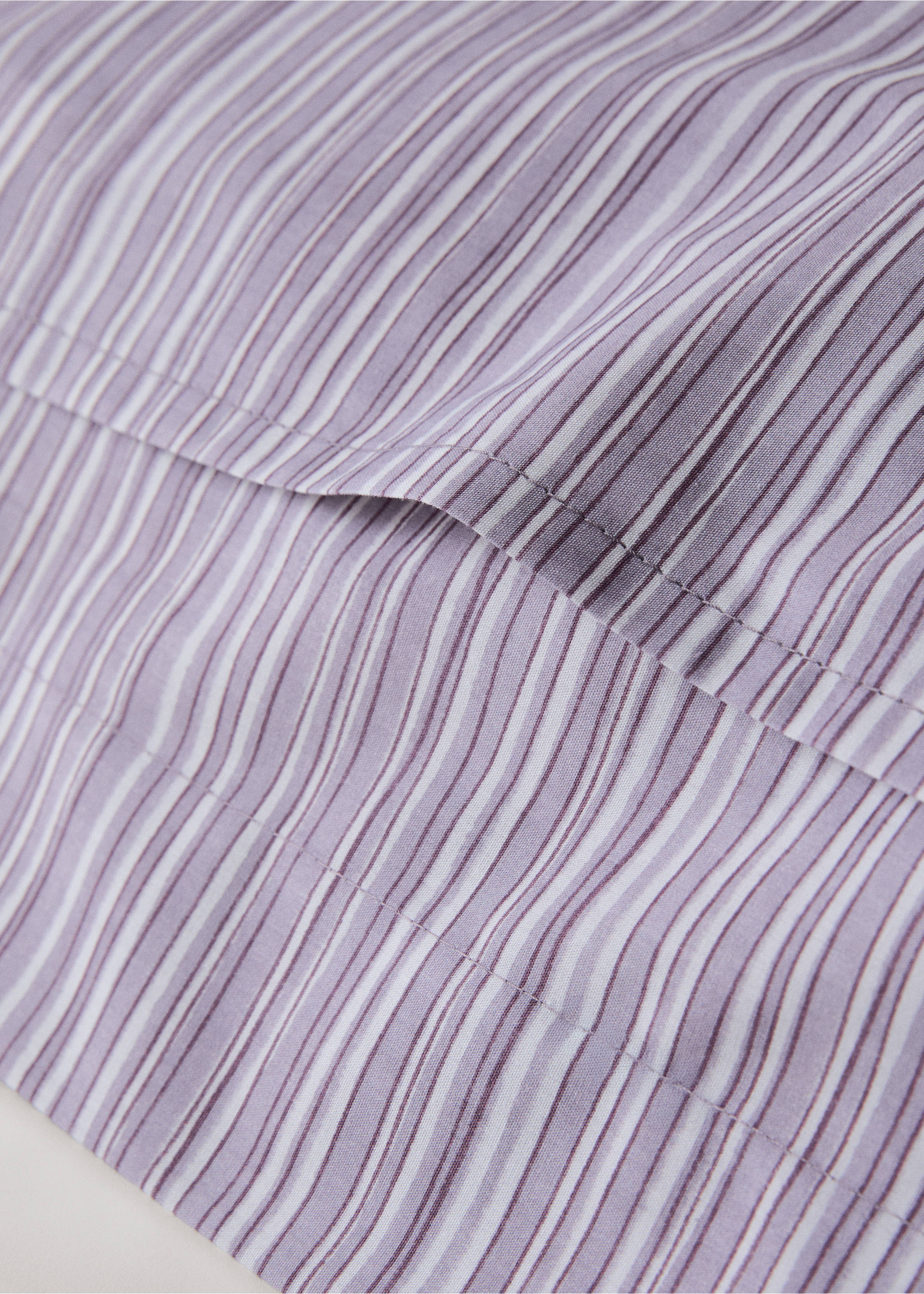 Zwei Kopfkissenbezüge mit dekorativem Blumenmuster, 60 x 60 cm - Detail des Artikels 2, Helllila/Pastelllila. Ref: 27012963-00.