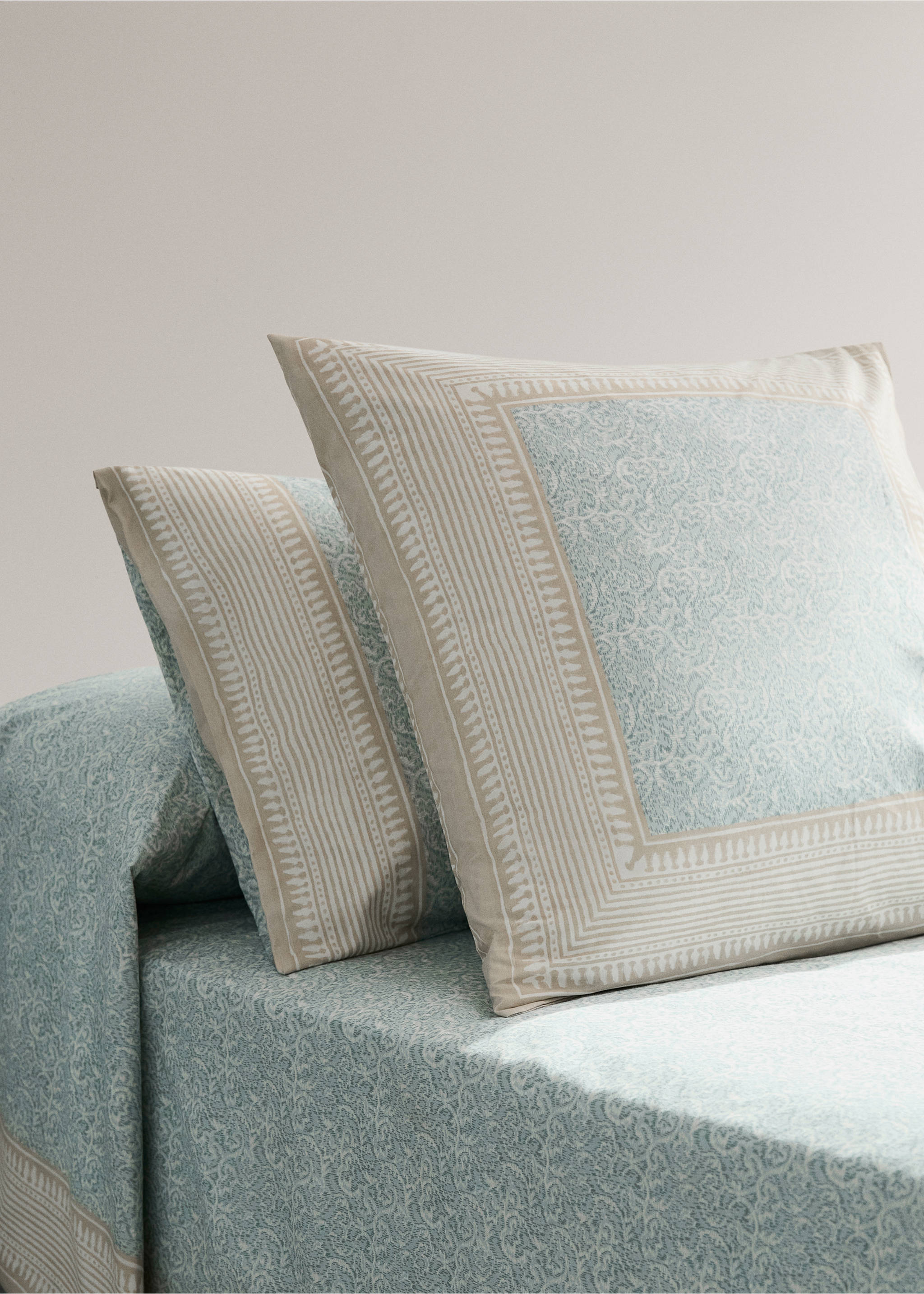 Two percale pillowcases with decorative floral border and striped trim 50x75 cm - General plane, Pastel Green. Ref: 27012968-00.