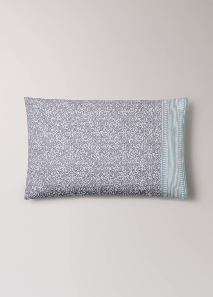 Two percale pillowcases with decorative floral border and striped trim 50x75 cm — Light/Pastel Grey