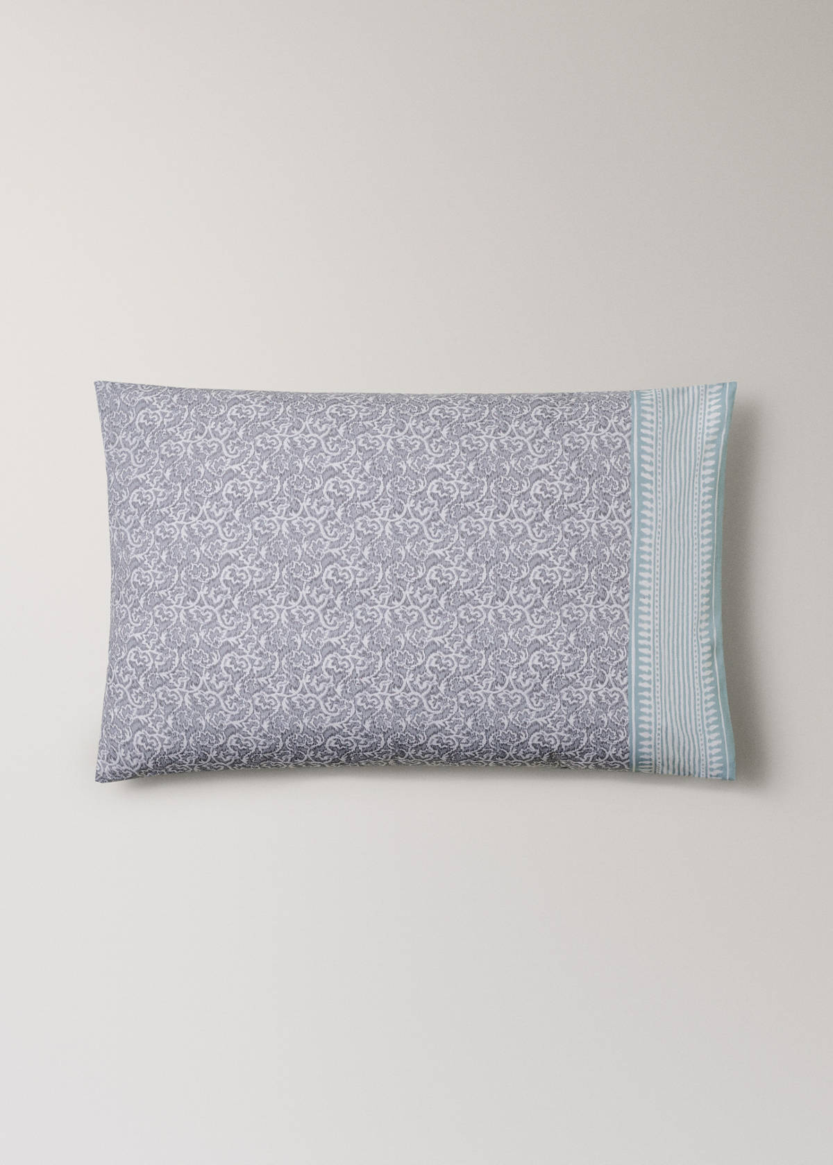 Two percale pillowcases with decorative floral border and striped trim 50x75 cm — Light/Pastel Grey