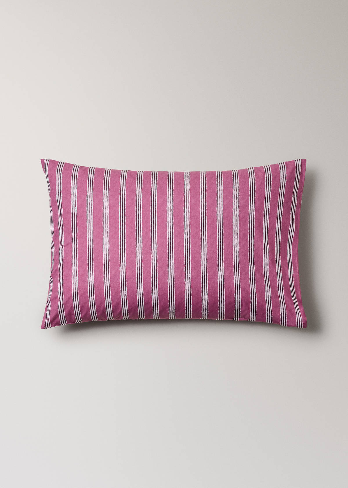 Two tricolour striped percale cotton pillowcases 50x75 cm — Cherry