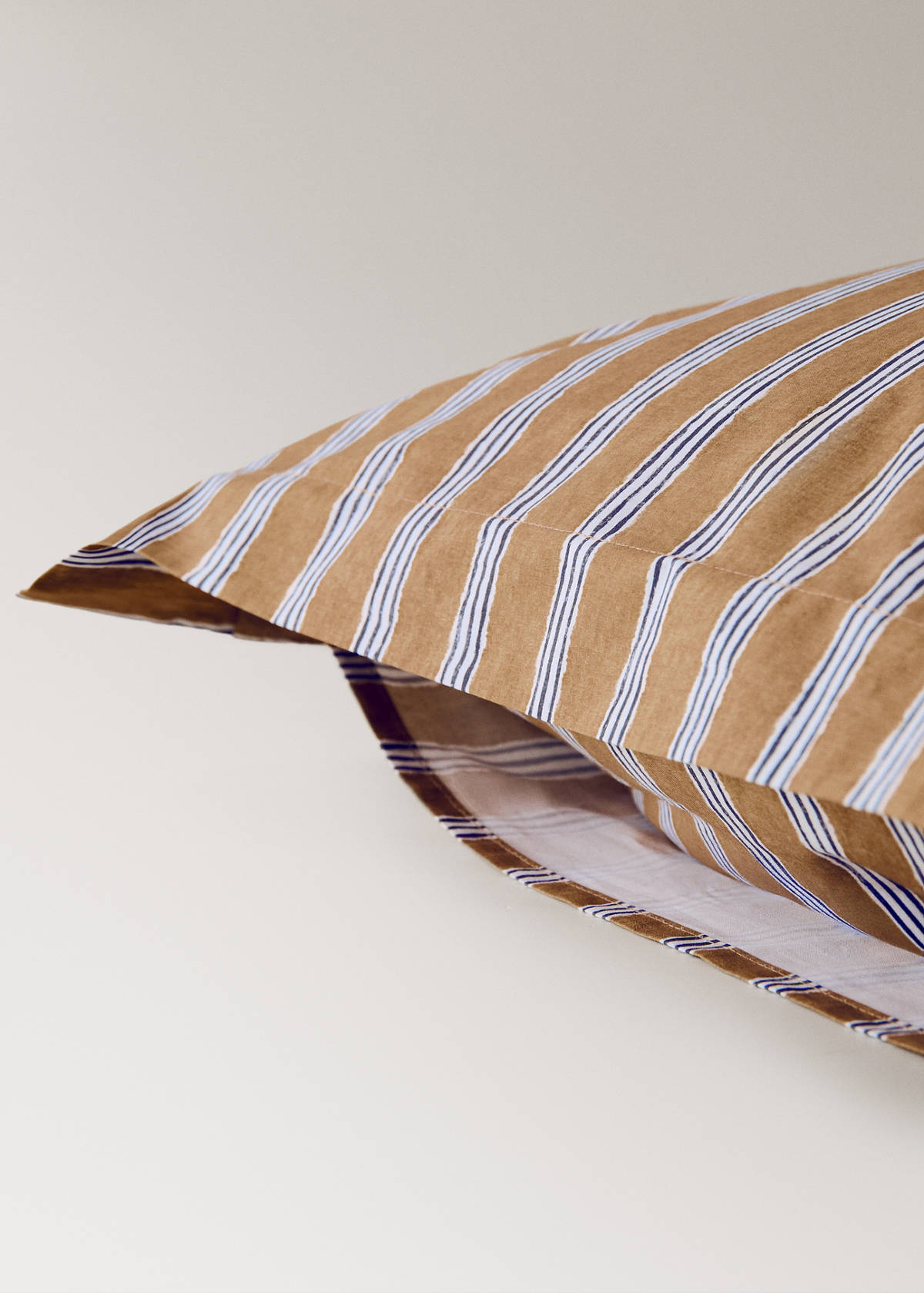 Two tricolour striped percale cotton pillowcases 60x60 cm — Ochre