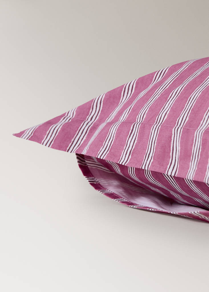 Two tricolour striped percale cotton pillowcases 60x60 cm — Cherry