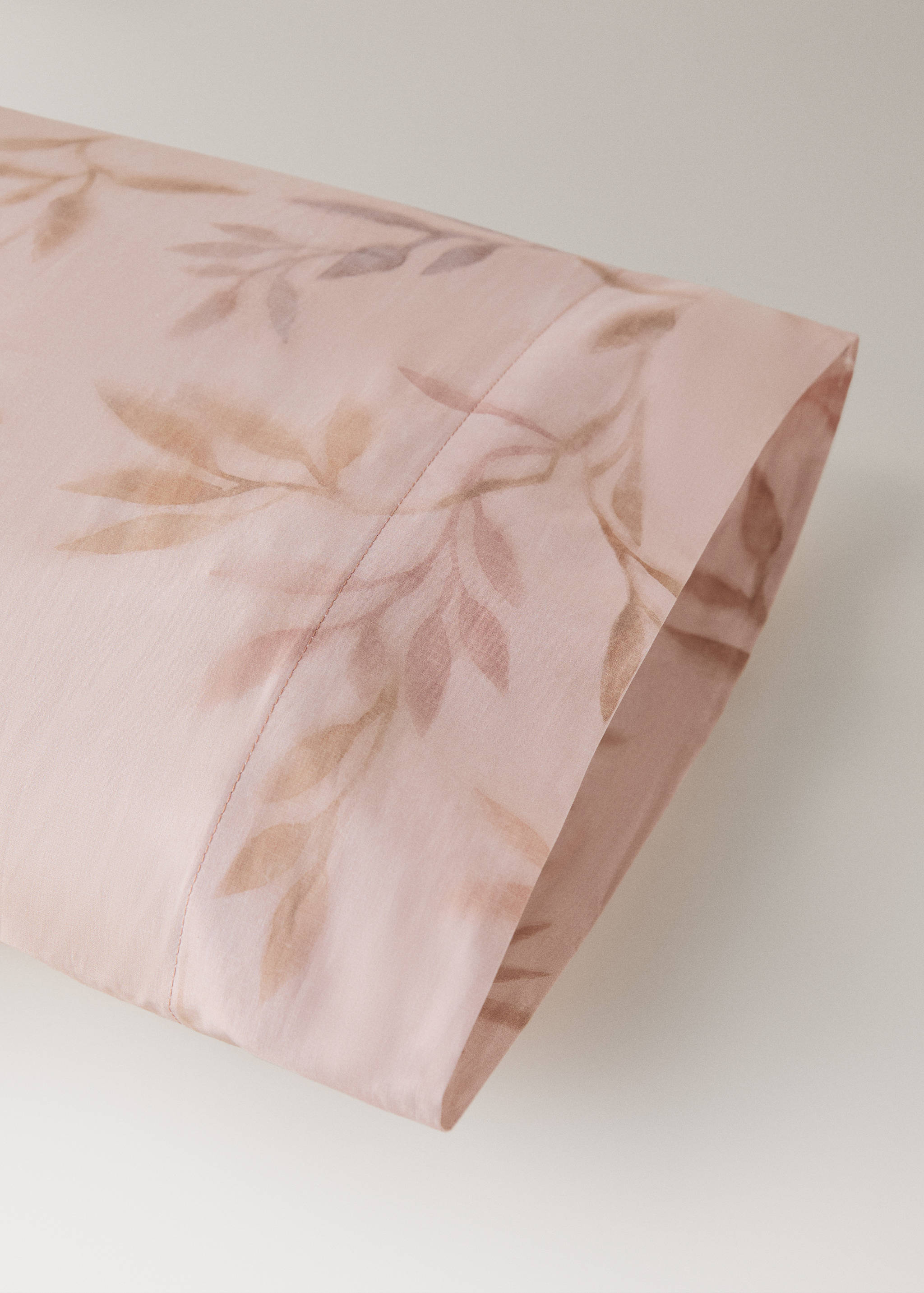 Two percale cotton pillowcases with leaf print 45x110cm - Details of the article 2
