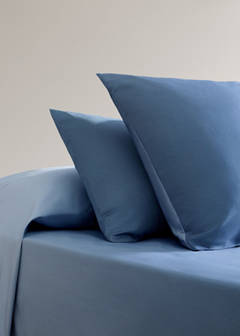 Two 60x60cm cotton satin ombré pillow covers — Blue 1