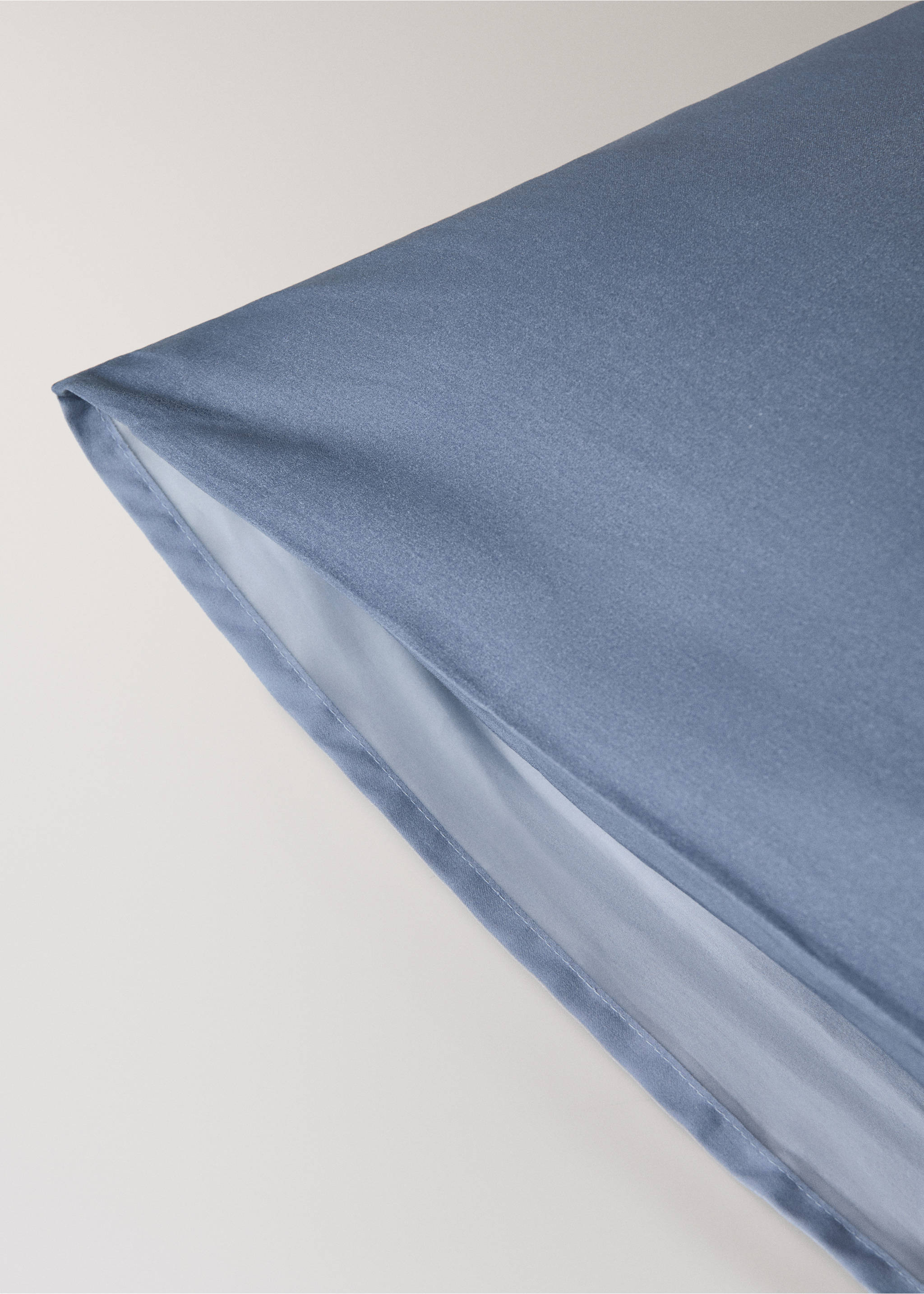 Two 60x60cm cotton satin ombré pillow covers - Details of the article 2, Blue. Ref: 27012976-00.