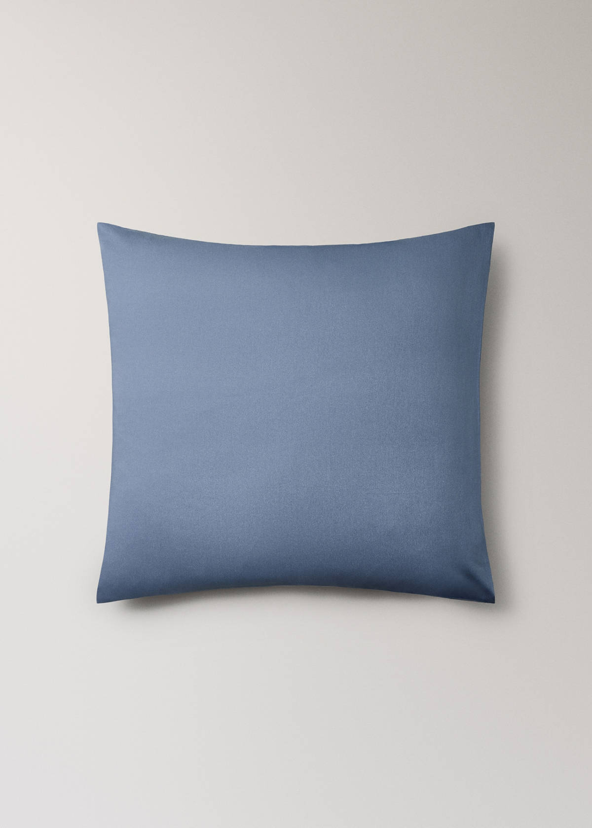 Two 60x60cm cotton satin ombré pillow covers — Blue