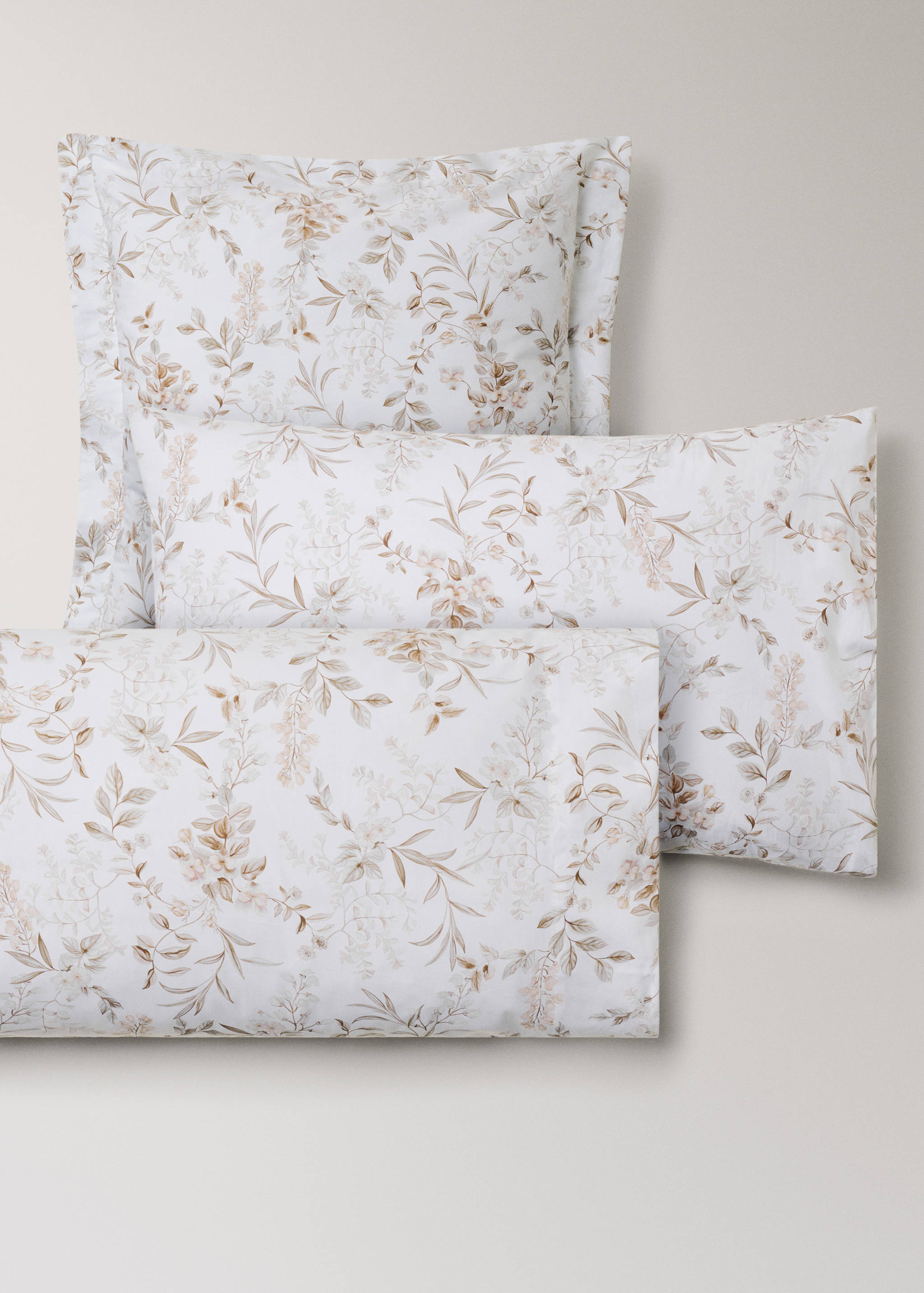 Two garden floral print pillow covers 60x60 cm - Details of the article 3